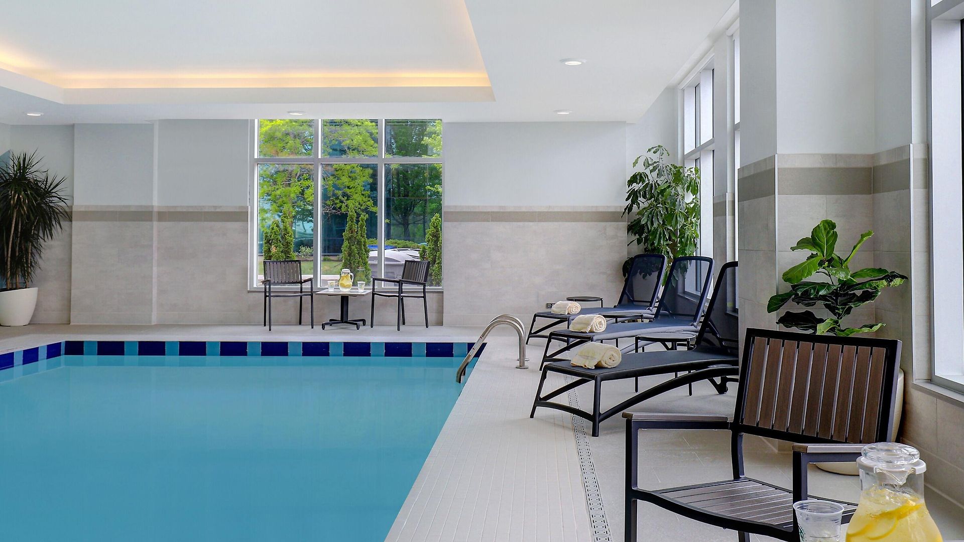 Hyatt Place West 3*