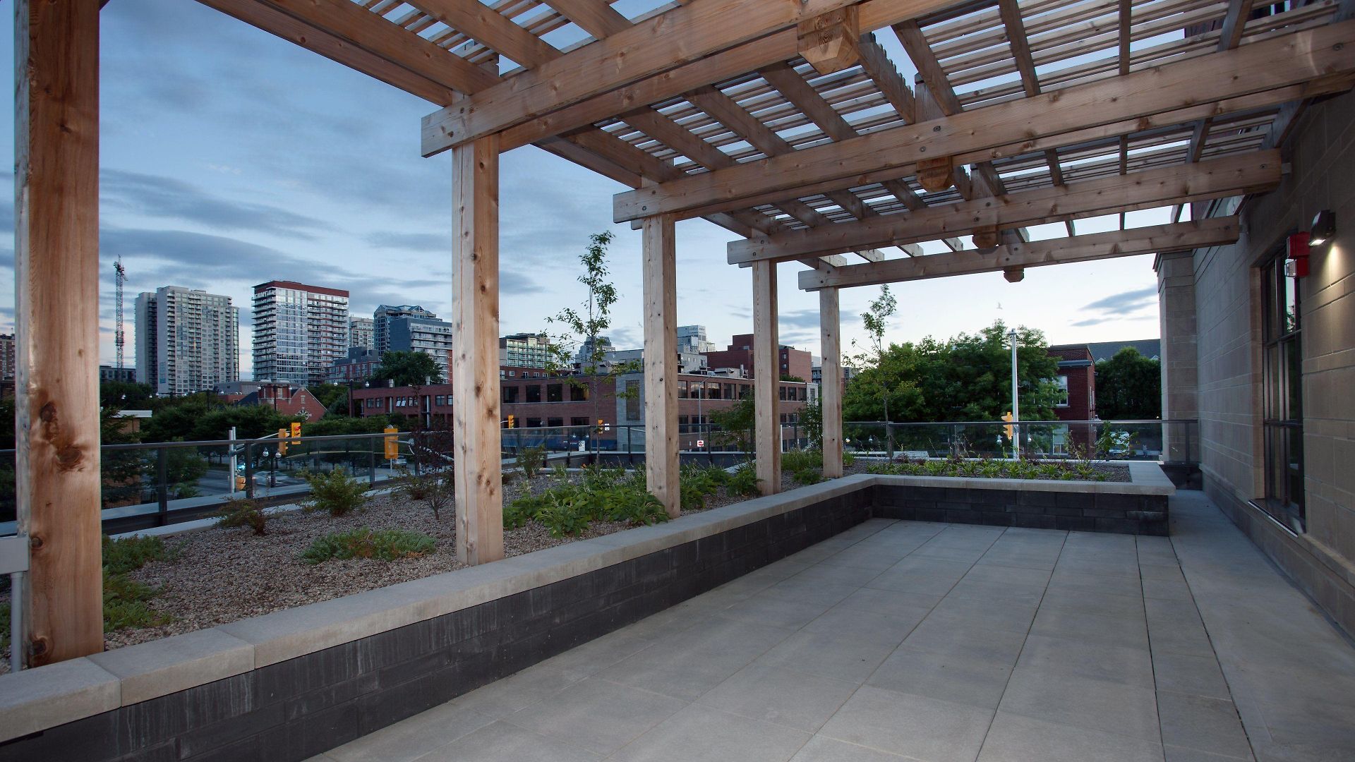 Hotel Express & Downtown East By Ihg