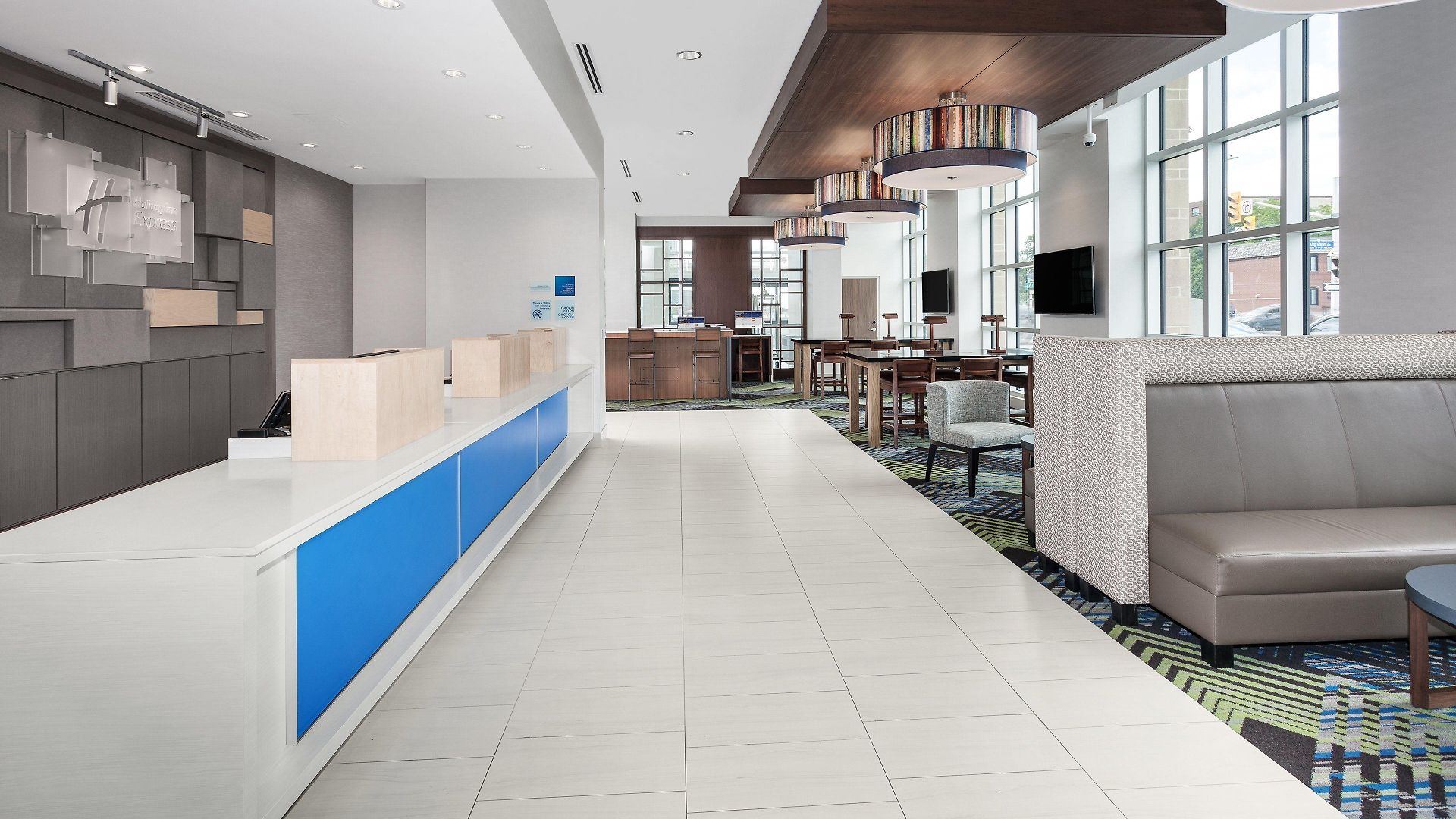 Express & Downtown East By Ihg Hotel Ottawa