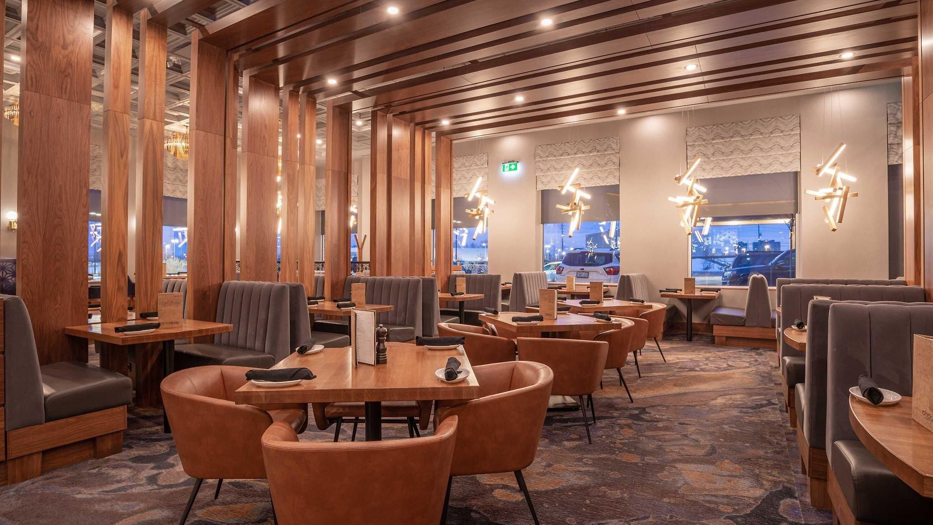 Hotel Sandman Signature Airport Ottawa