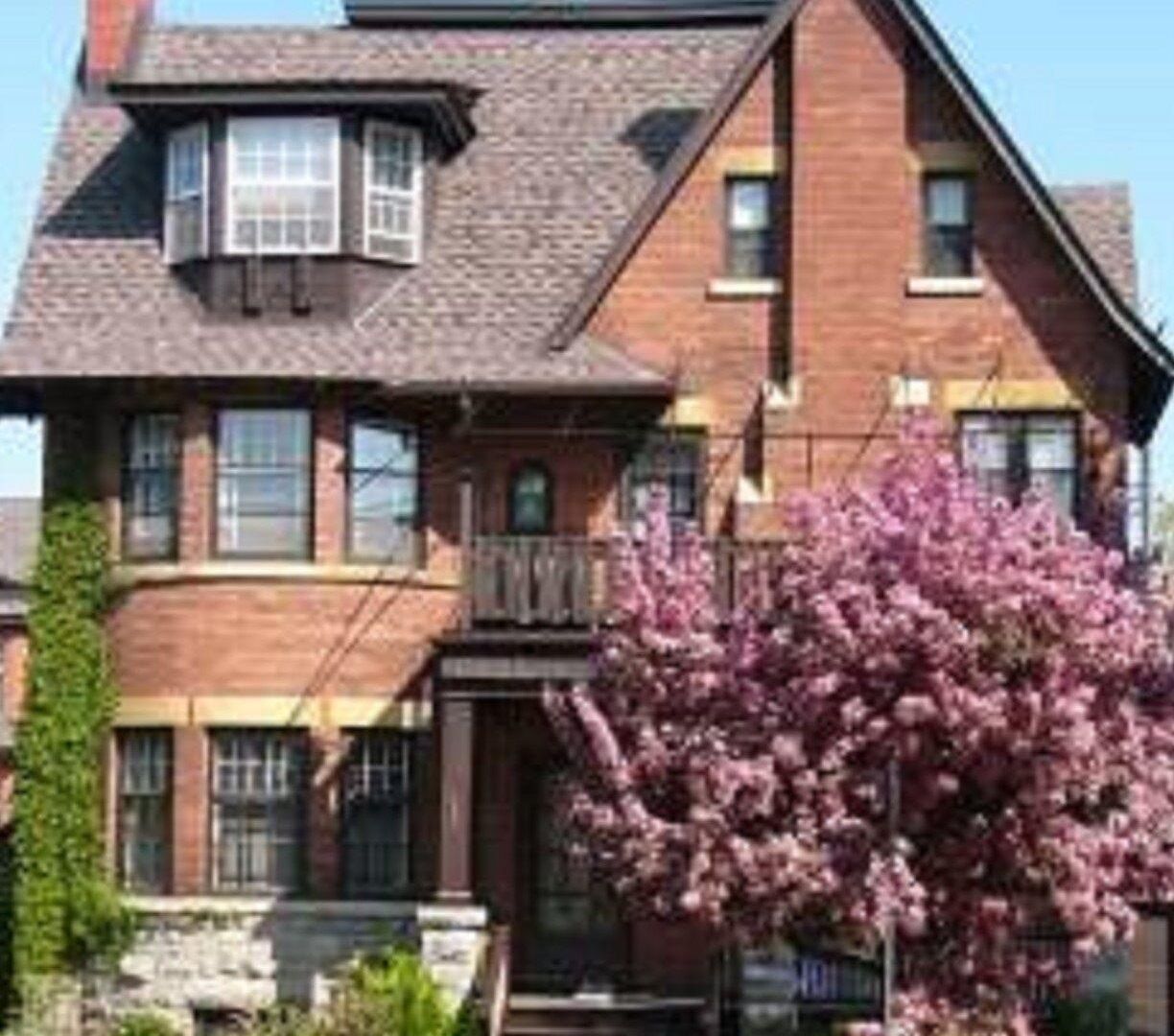 Ashbury House 4*