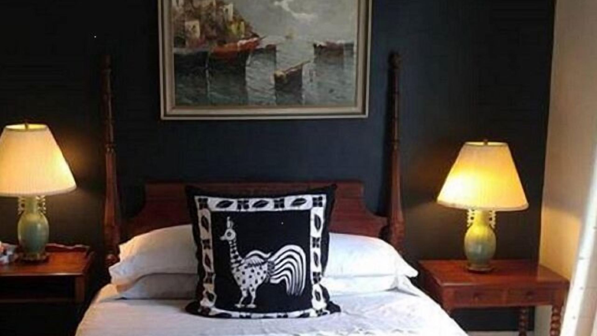 Ashbury House Bed & Breakfast 4*