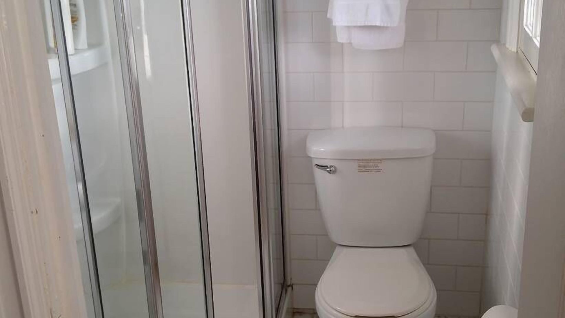 Ashbury House Bed & Breakfast 4*
