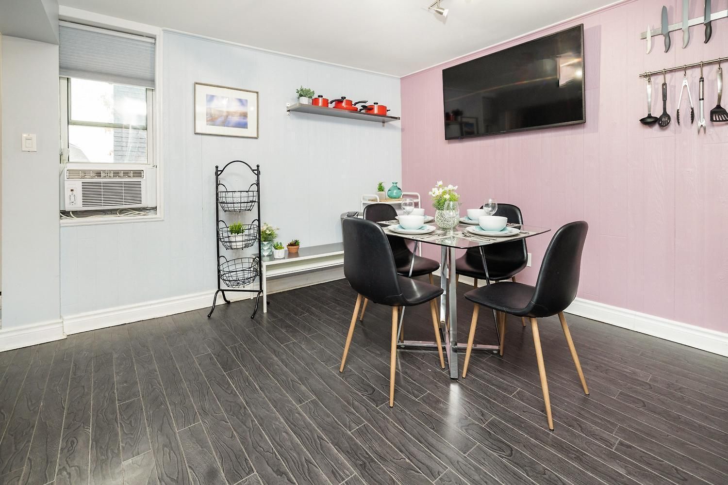 Stylish Getaway For 5 Ottawa
