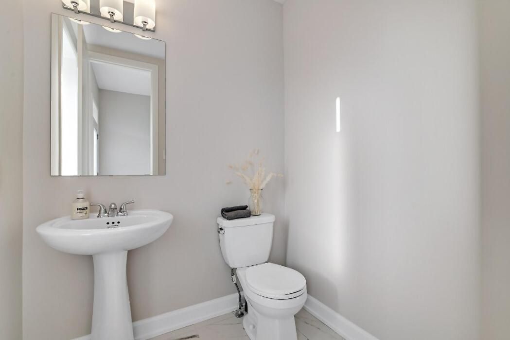 Spacious Family In Barrhaven Villa