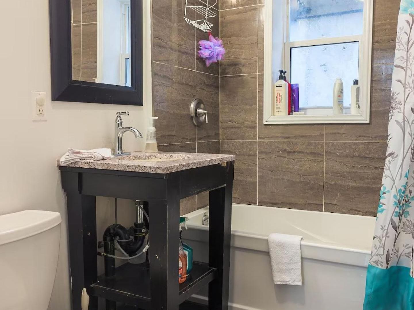 Apartment Suitestay