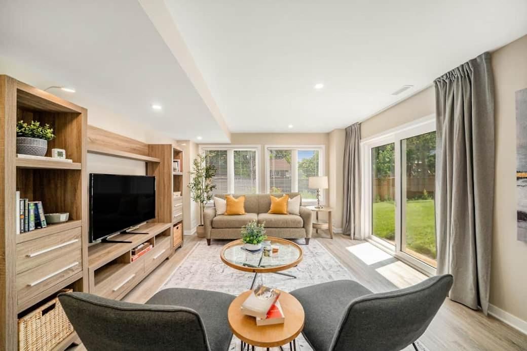 Midterm Furnished In * Ottawa