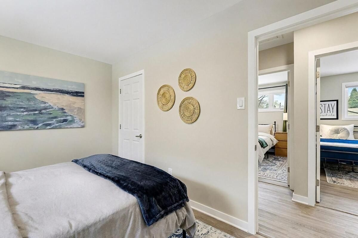 Furnished 3br *