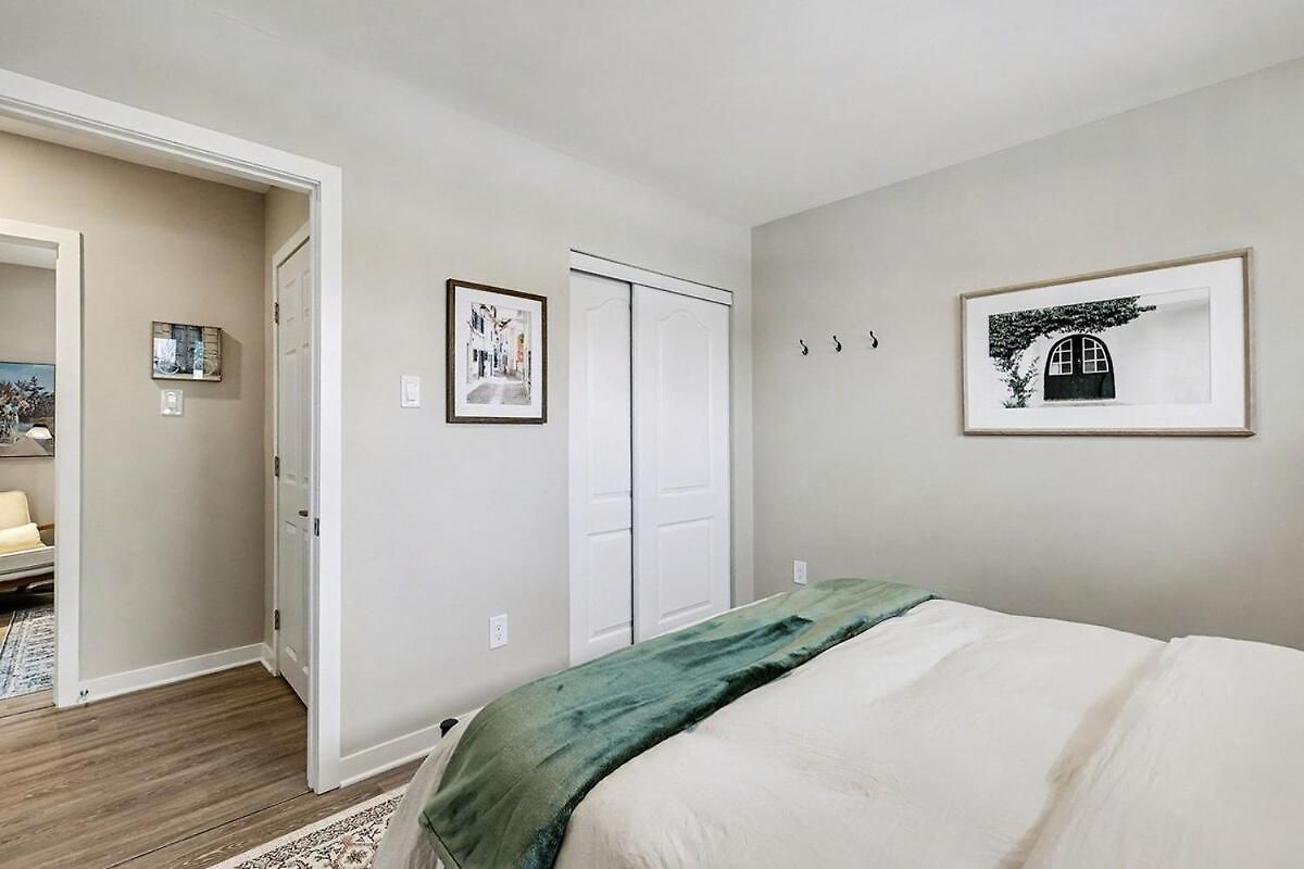 Apartment Furnished 3br *