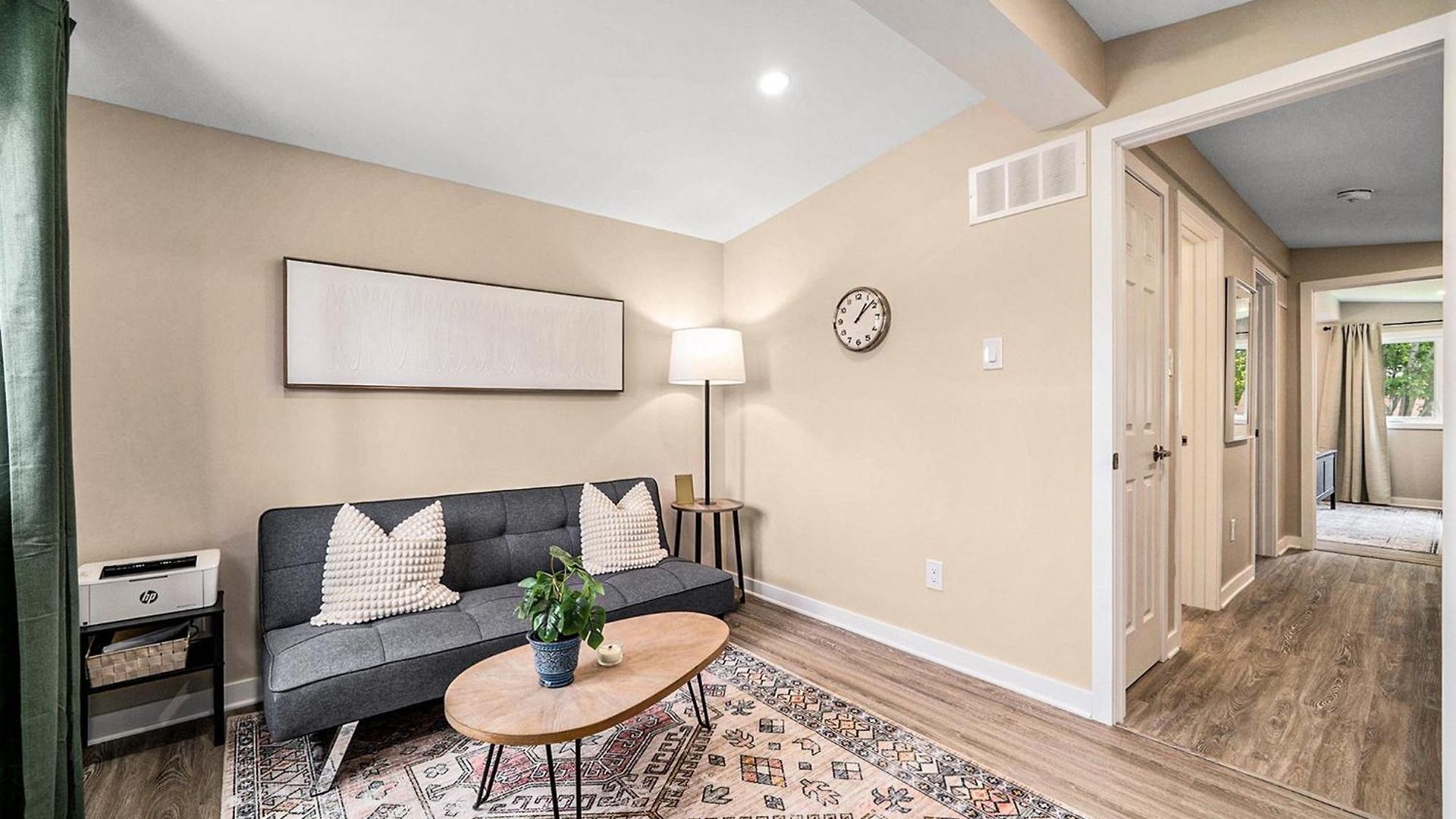 Apartment Midterm Furnished In Ottawa