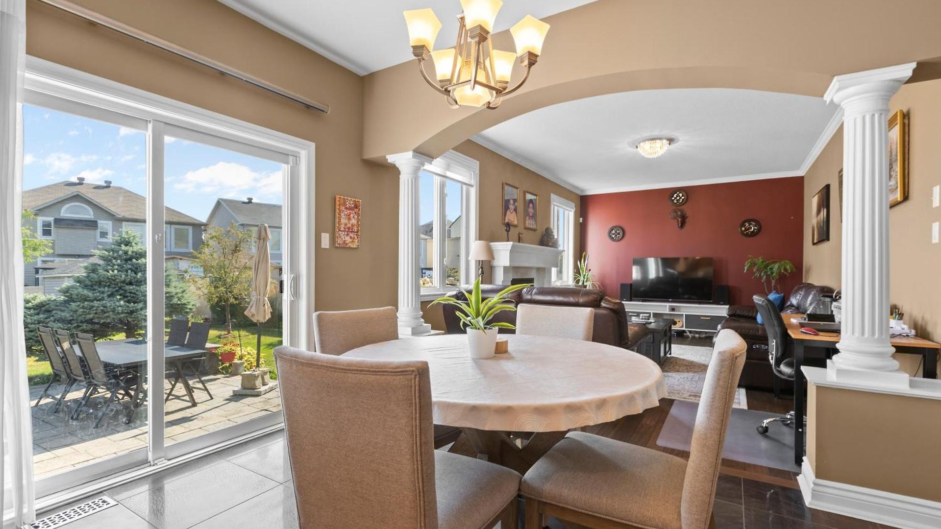 Villa Maple Heights - Stunning In West