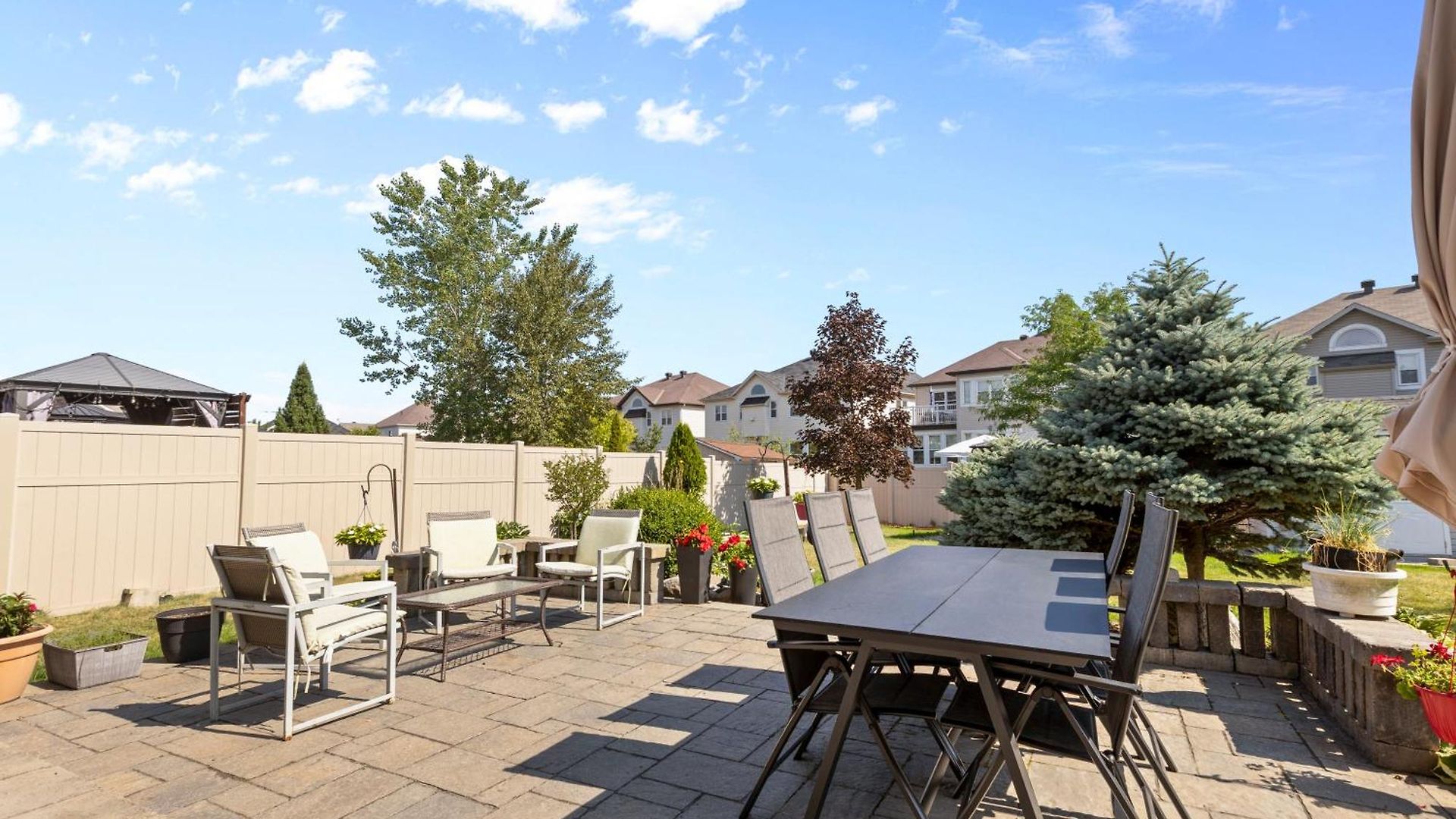 Villa Maple Heights - Stunning In West Ottawa