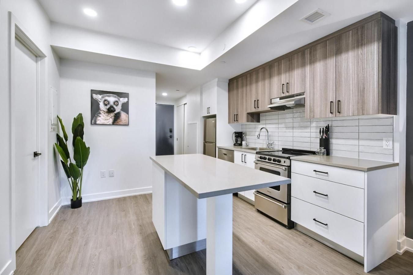 The Lennox - Corporate 1 Bedroom In 502 Holiday home