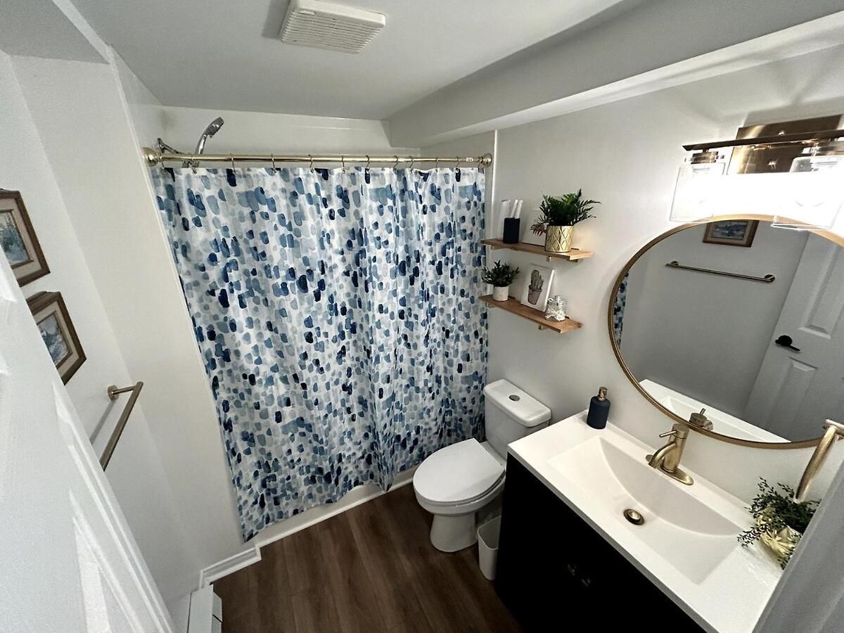 Holiday home Large 4bd In Orleans With Pool Ottawa