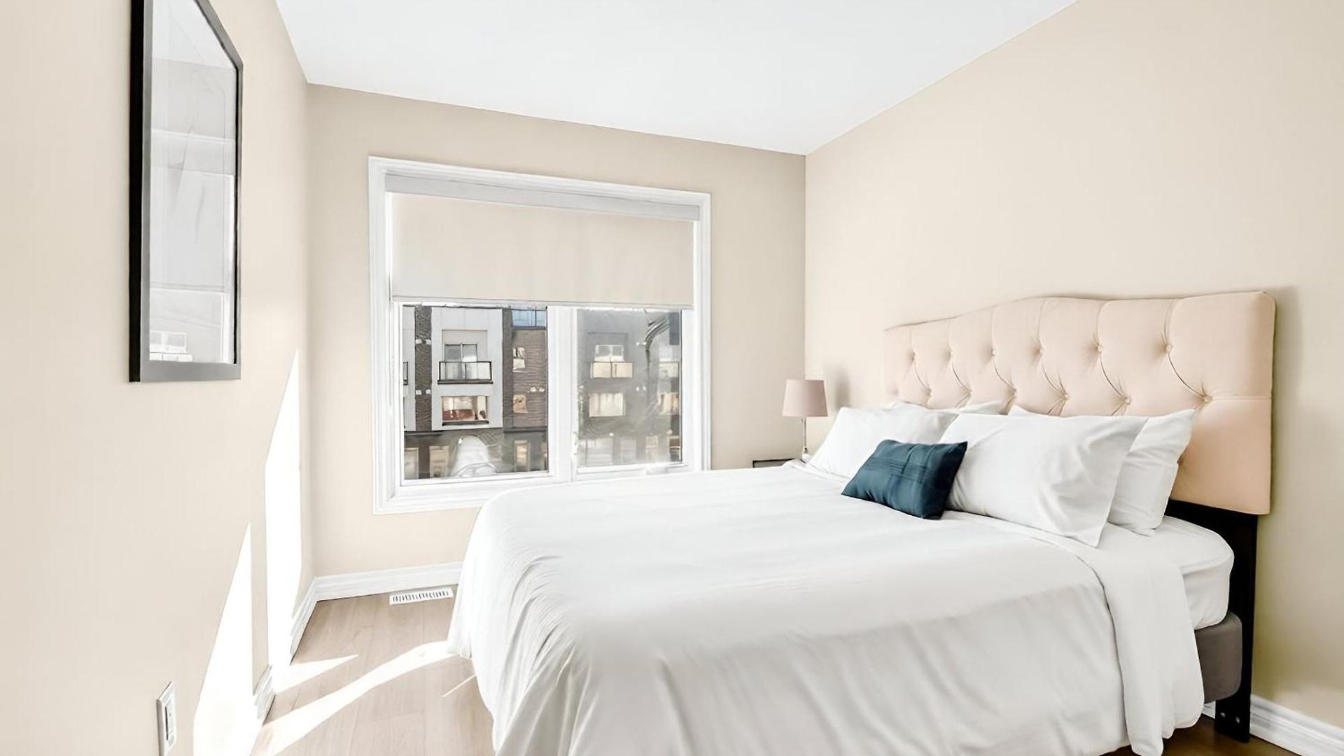 Modern 4br Townhouse Free Parking