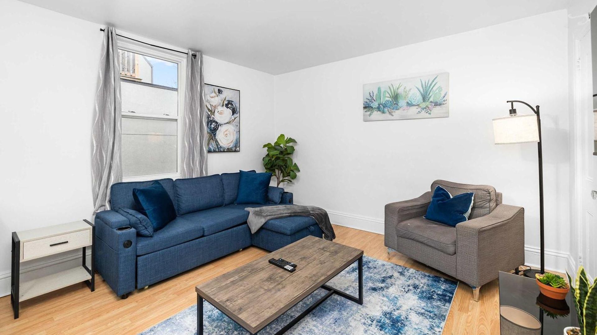 Urban 3br Getaway Walk To Byward Market- Uottawa Apartment