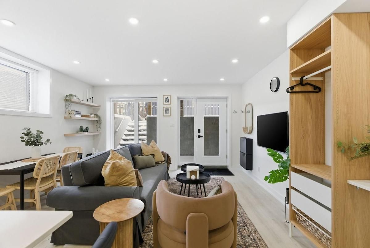 New Modern 1br Basement Near Downtown Free Parking Apartment
