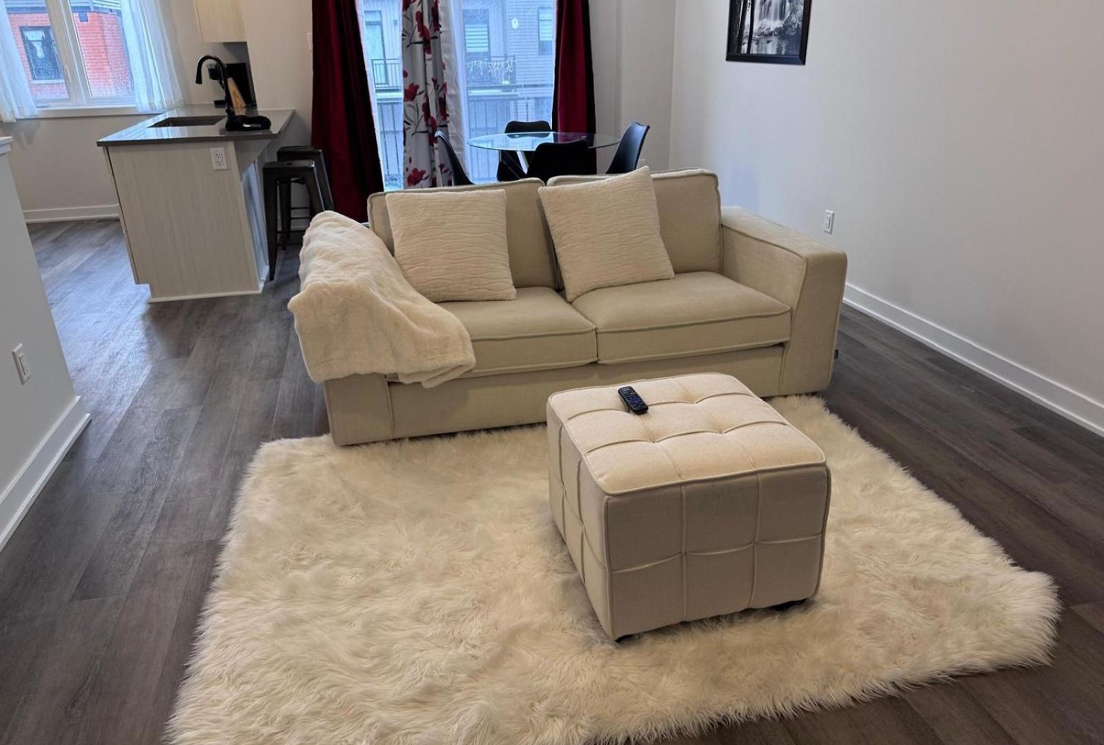 Crystal Boutique Apartment Ottawa