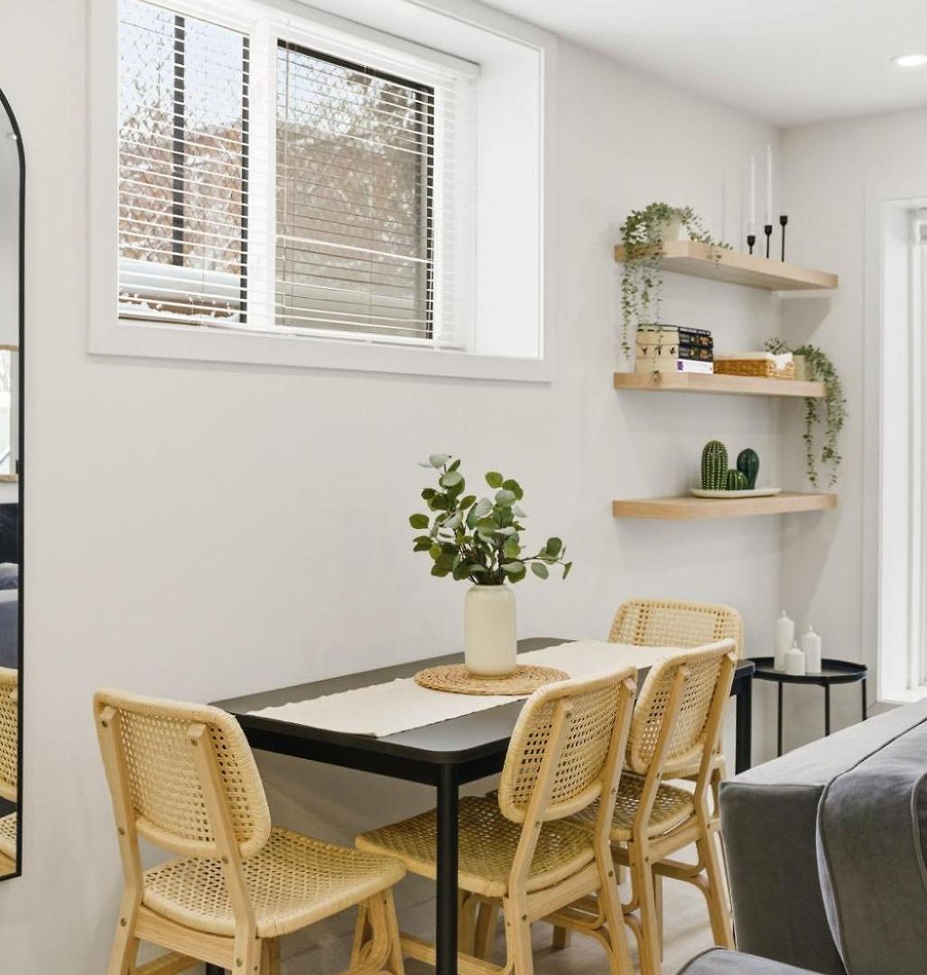 New Modern 1br Basement Near Downtown Free Parking Ottawa