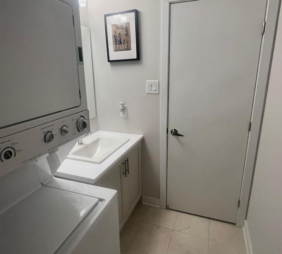 Basement With 2 Apartment Ottawa