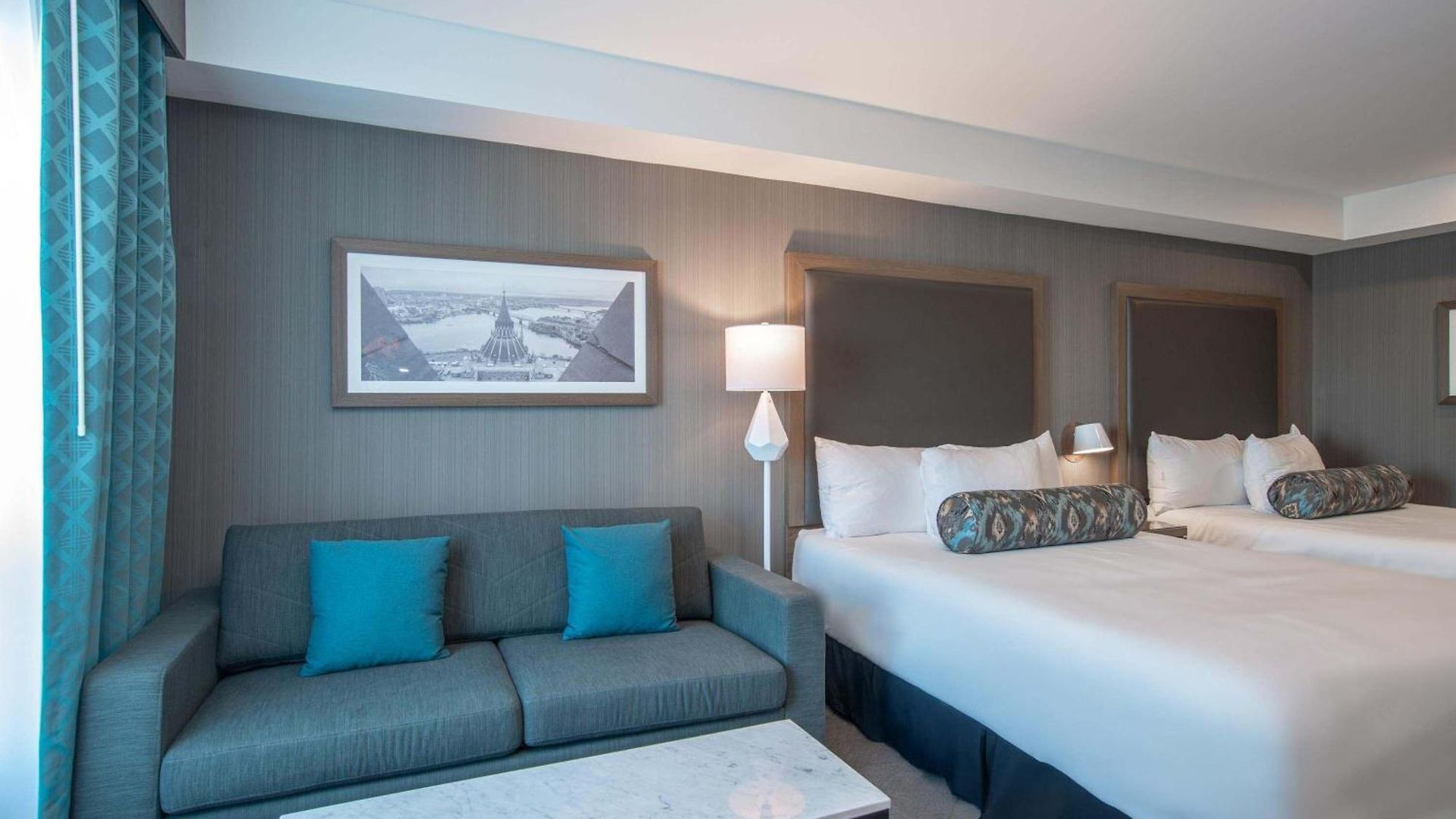 Hotel Sandman Signature Airport Ottawa