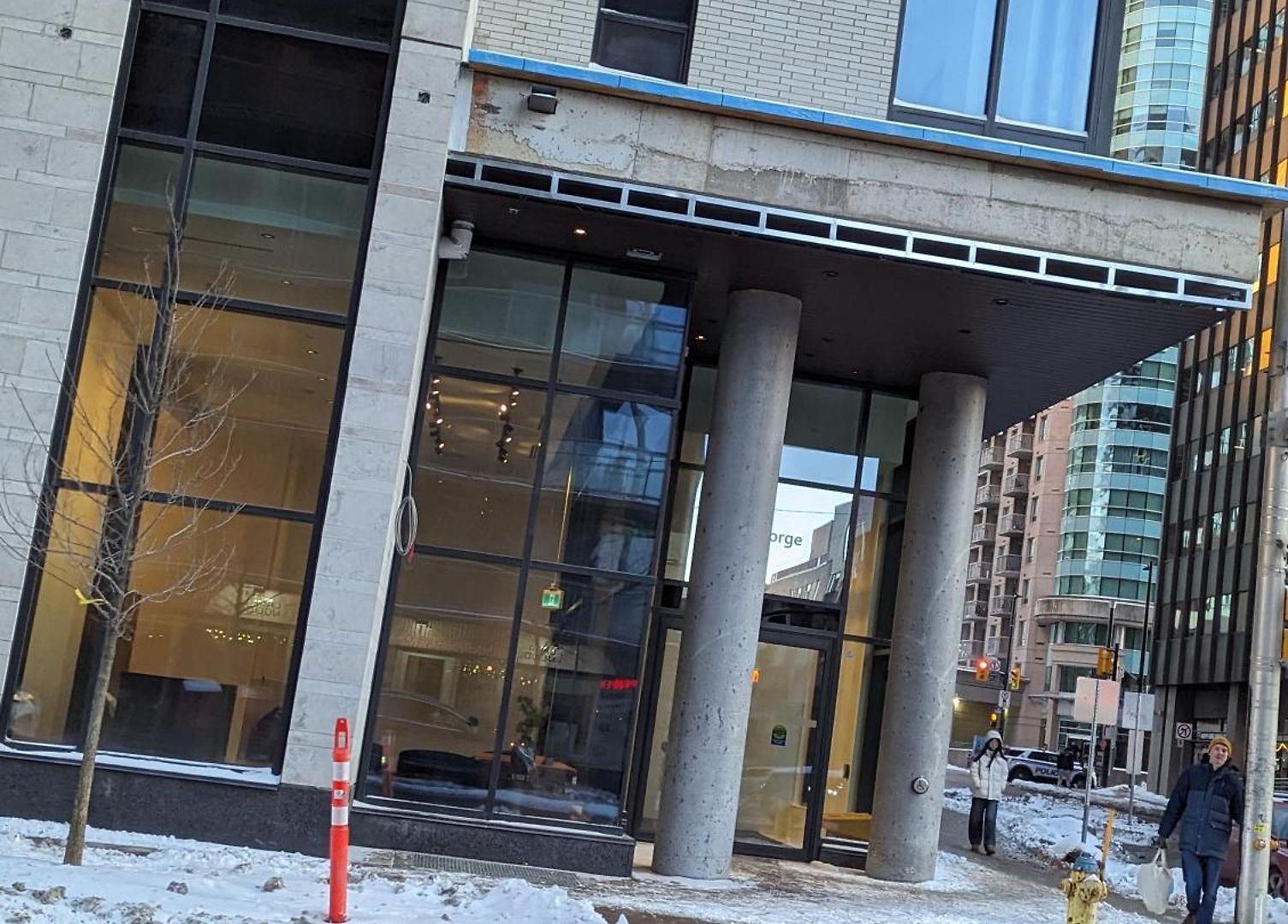 Modern In Downtown *