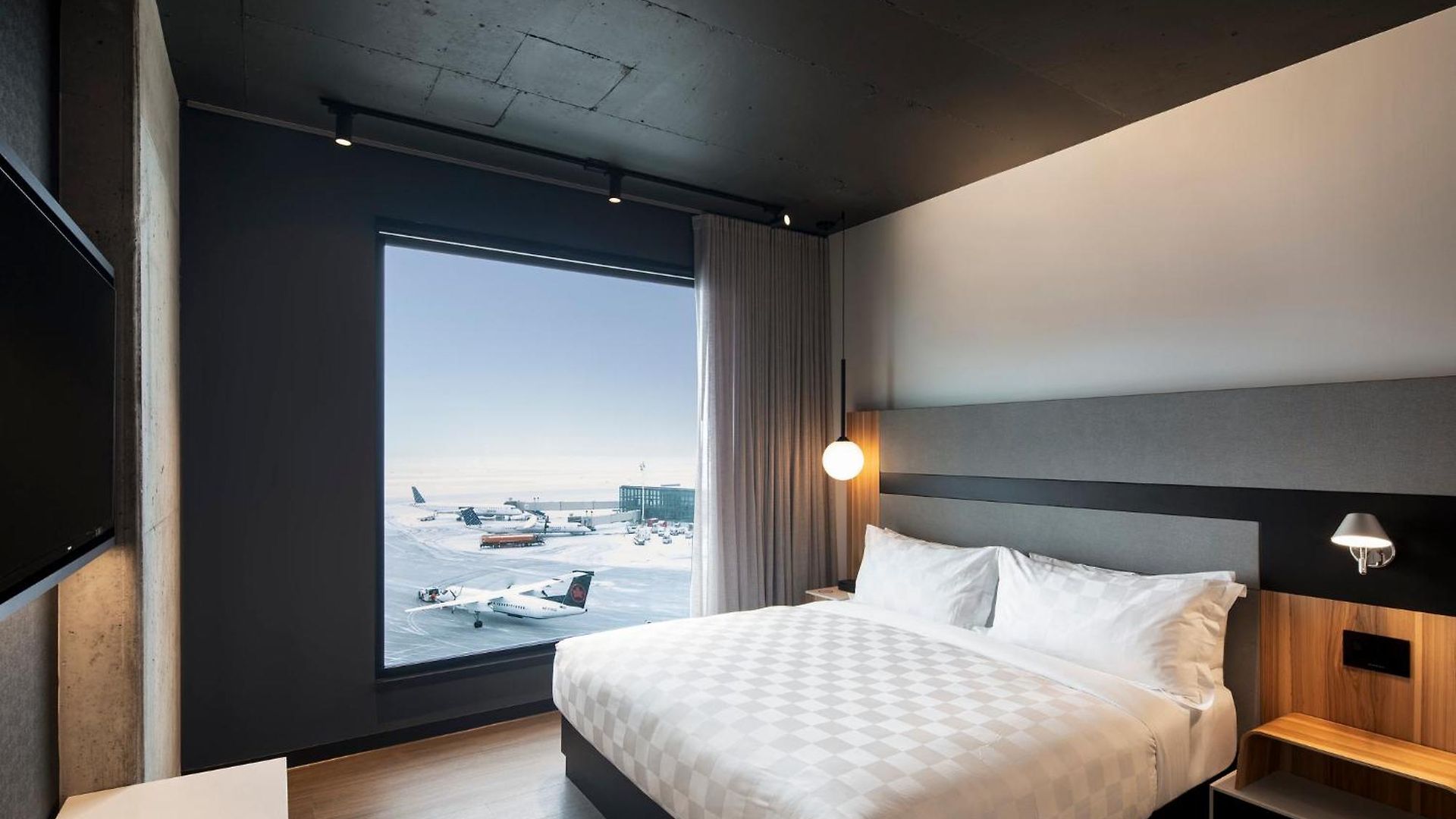 Hotel Alt Airport Ottawa