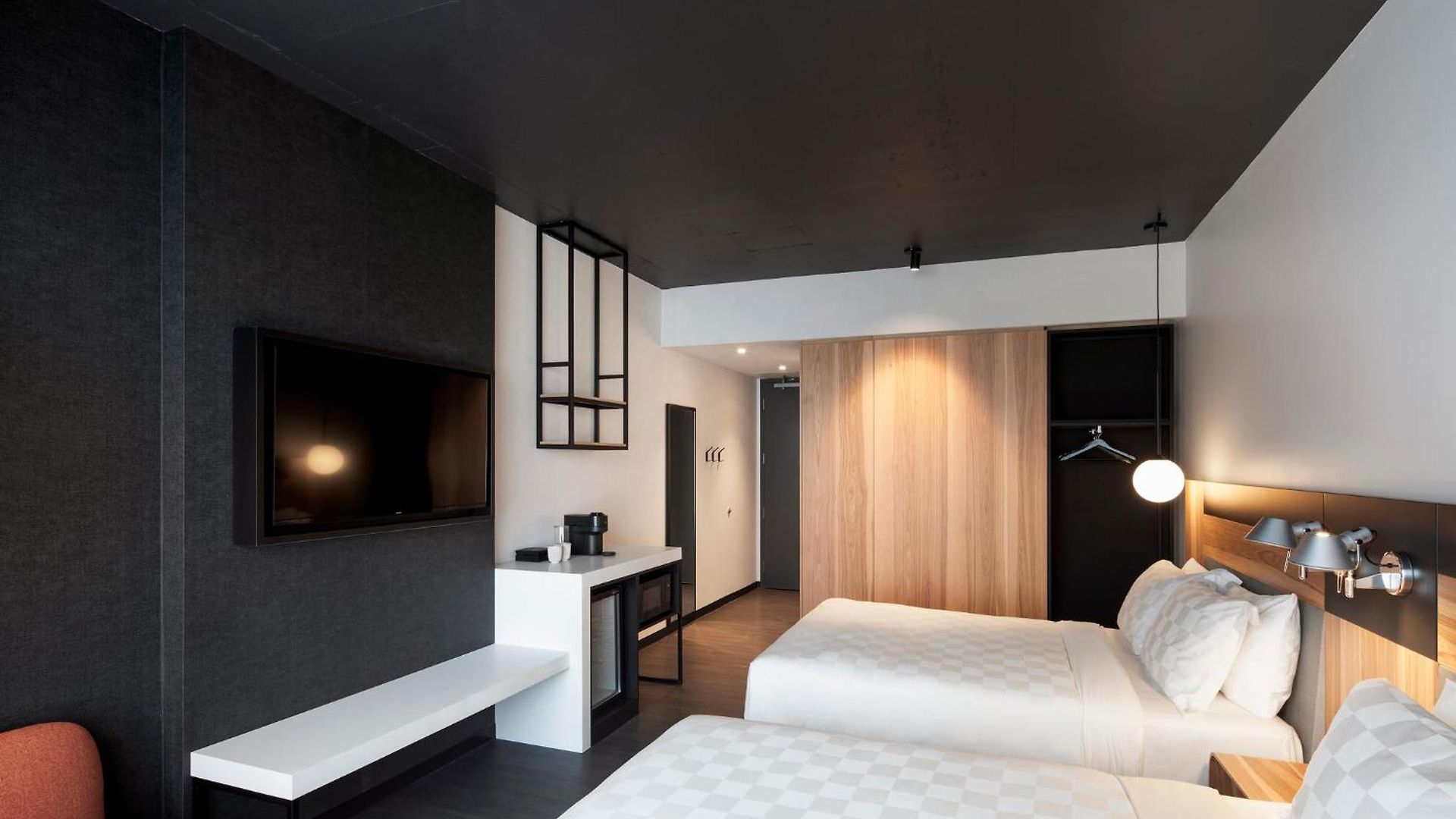 Alt Airport Hotel Ottawa