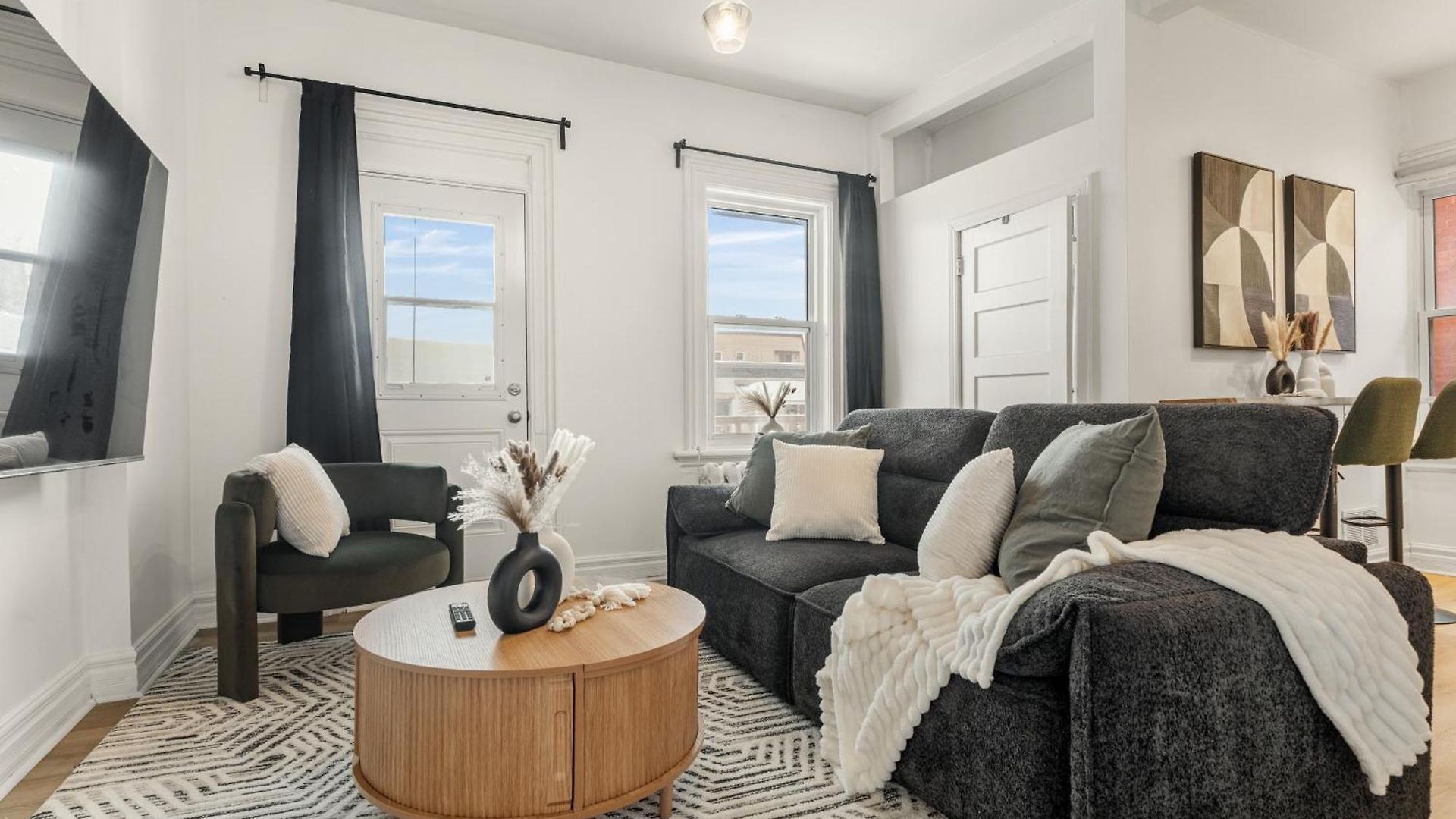 Parlour Hotel 4*