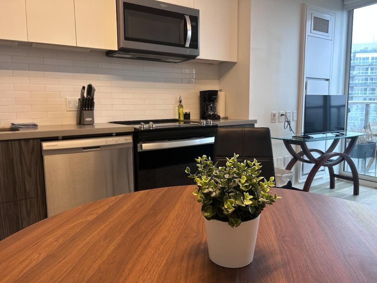 Modern In The Heart Of Westboro Apartment Ottawa