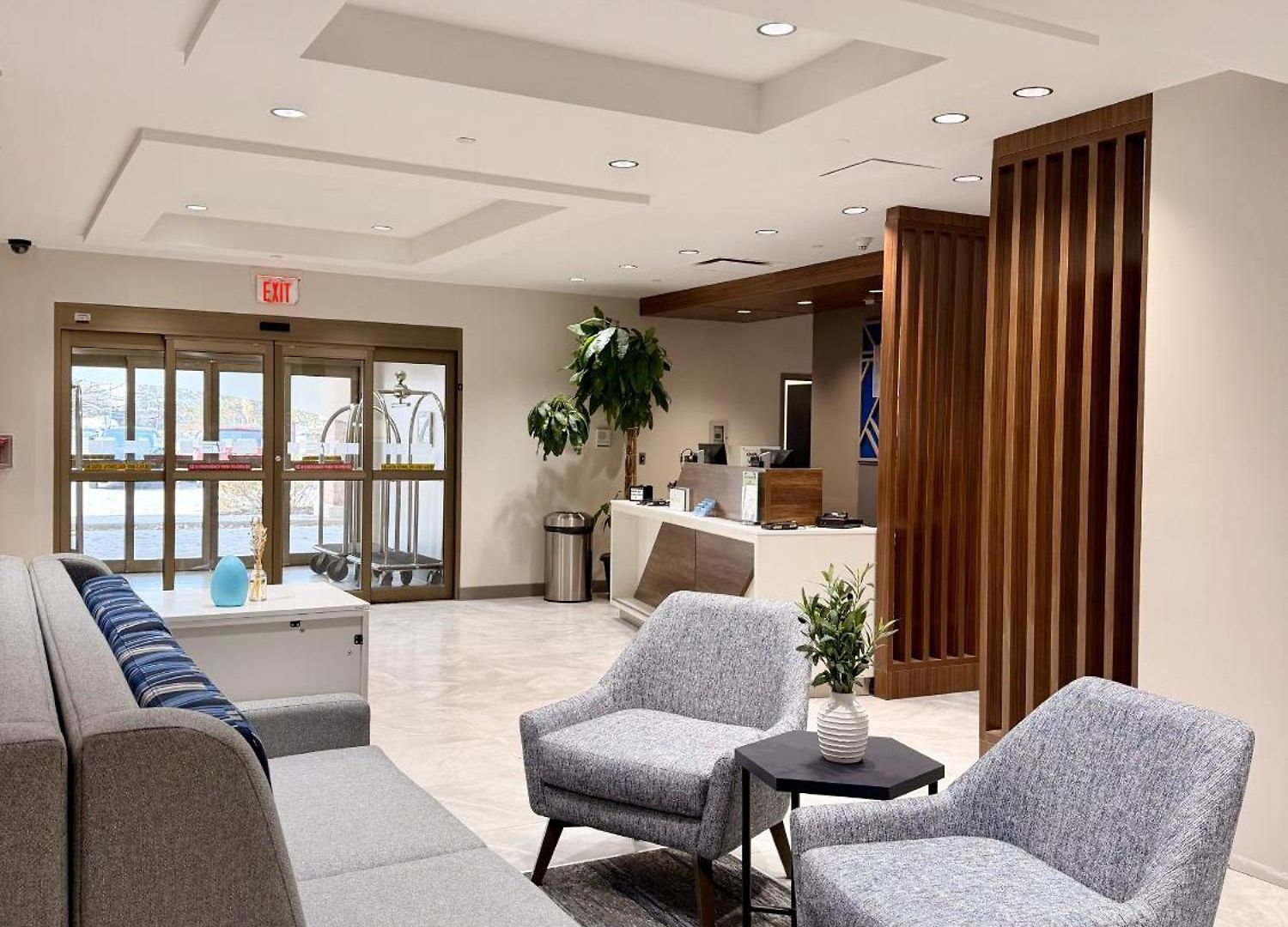 Hotel Express & West - Nepean By Ihg 2*