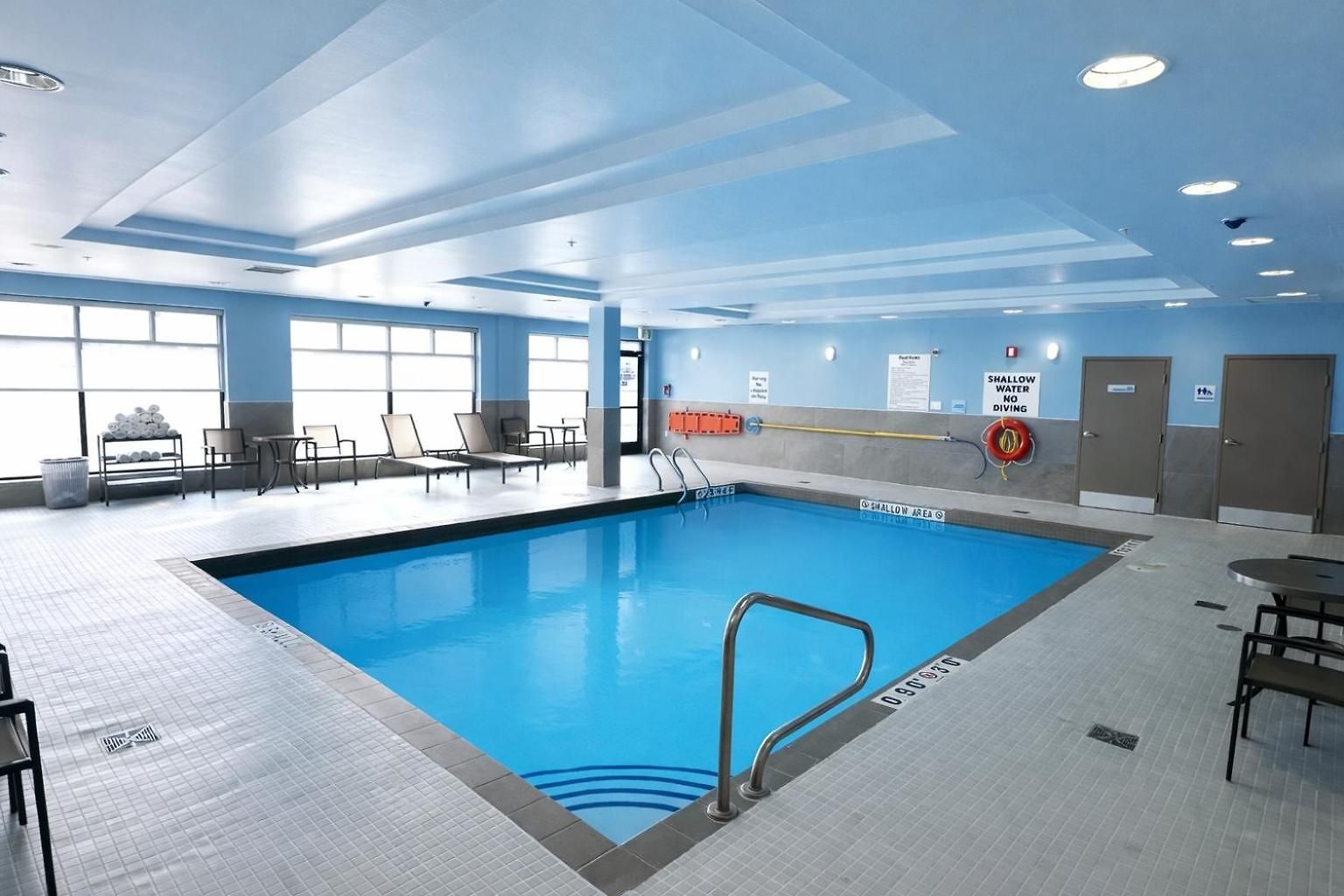 Express & West - Nepean By Ihg 2*