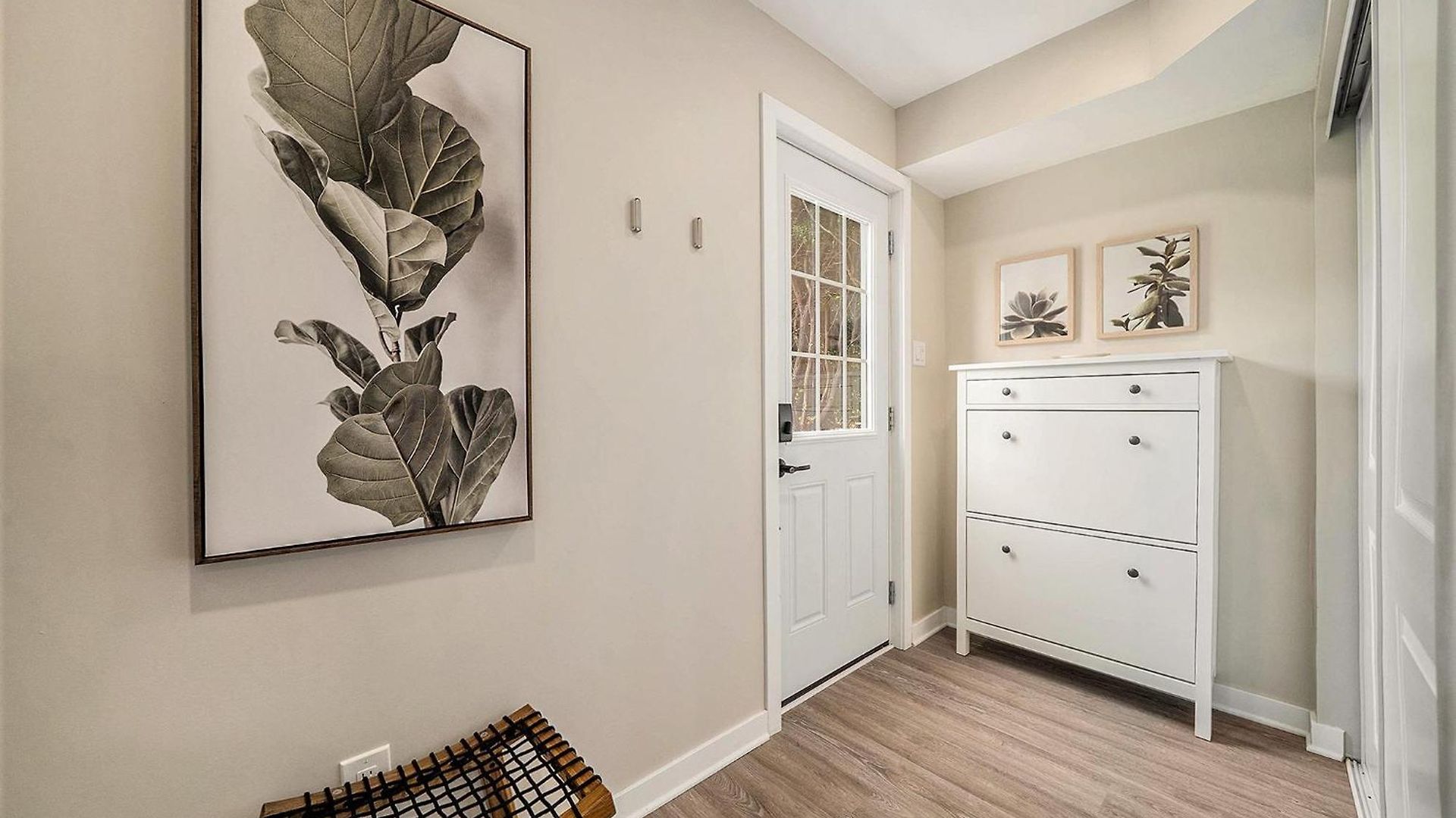 Midterm Furnished In Apartment