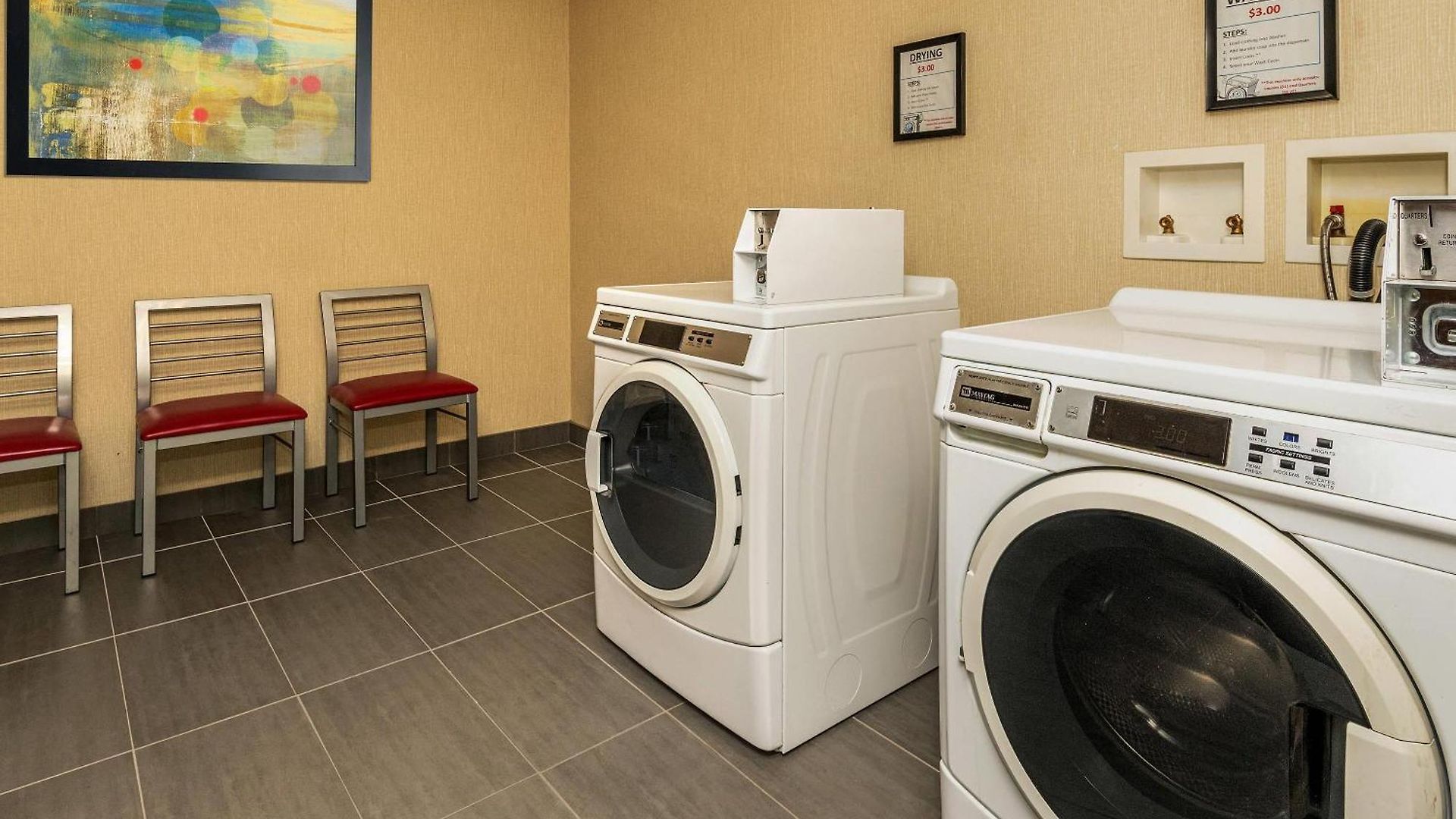 Comfort Kanata West Inn 4*