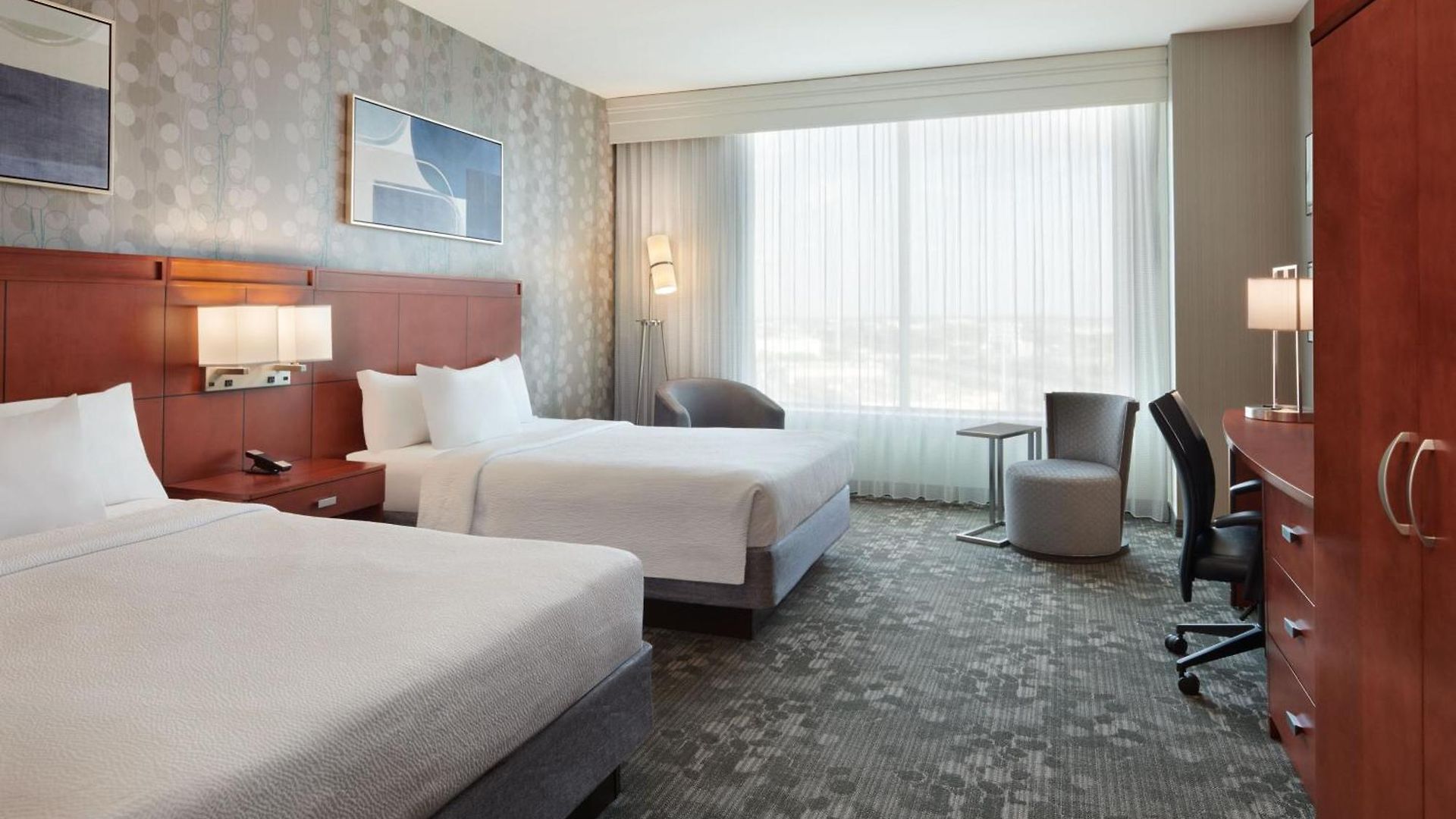 Courtyard By Marriott East Ottawa
