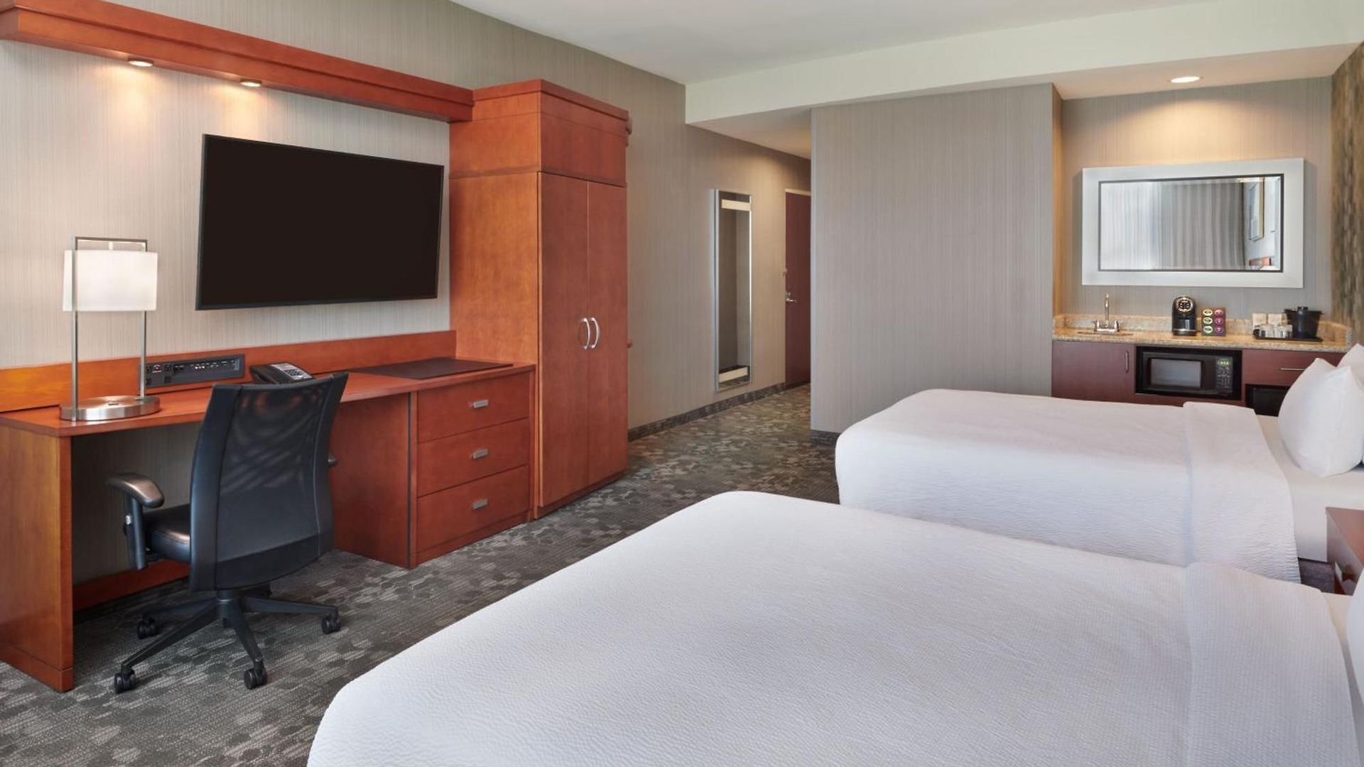 Courtyard By Marriott East Ottawa
