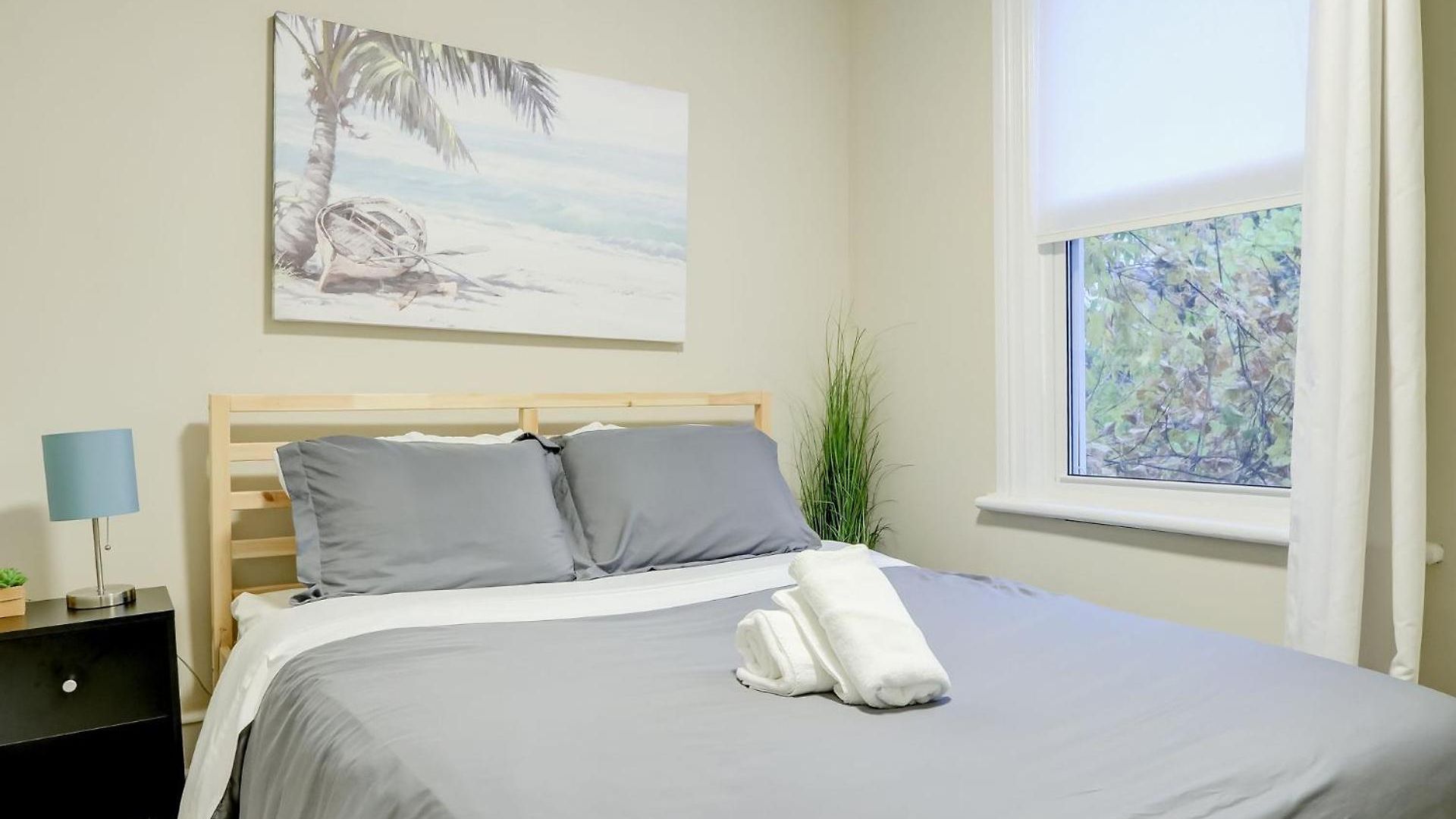 Jstlikehome - * Ottawa