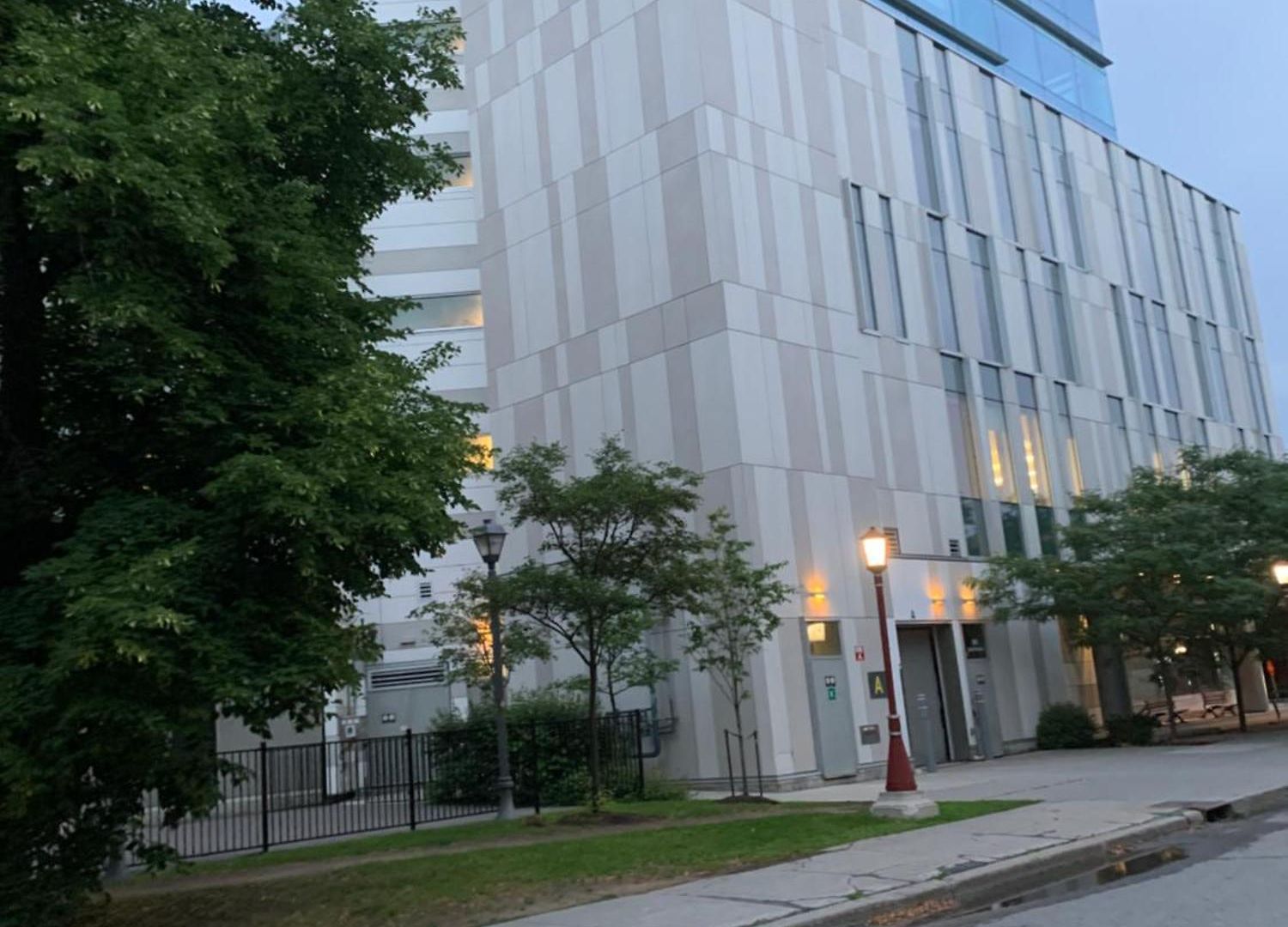 Heritage Private Across Ottawau Not Entire Apartment *