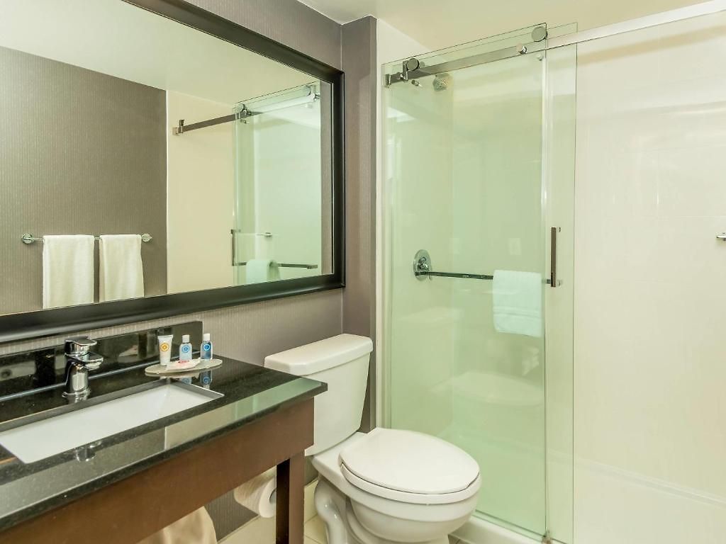 Comfort Kanata West Inn 4*