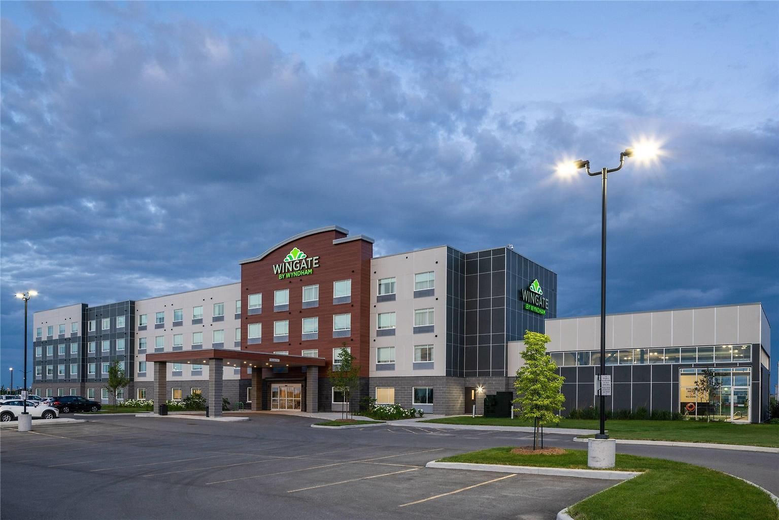 Hotel Wingate By Wyndham Kanata West 3*