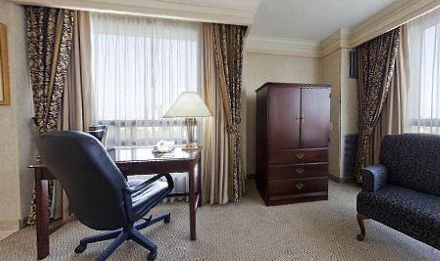 Hotel & Ottawa-downtown Ottawa