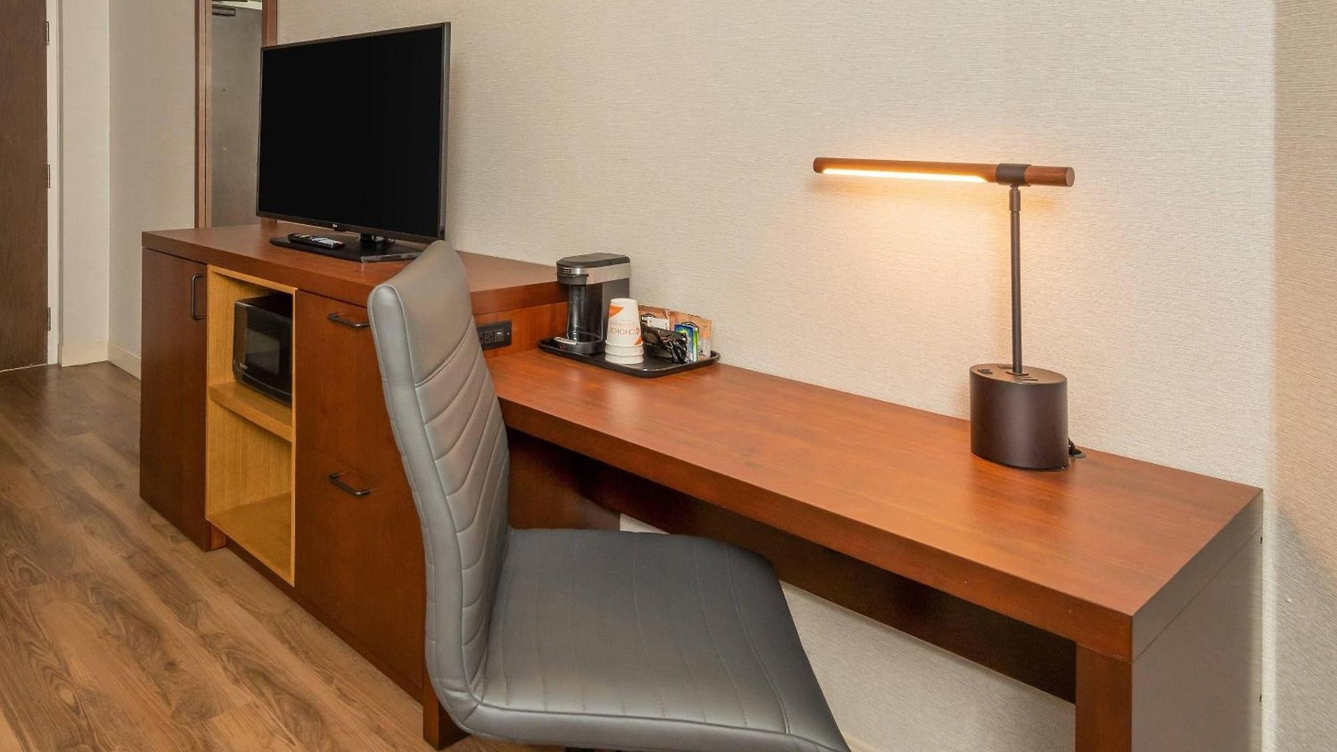 Comfort Kanata West Inn 4*