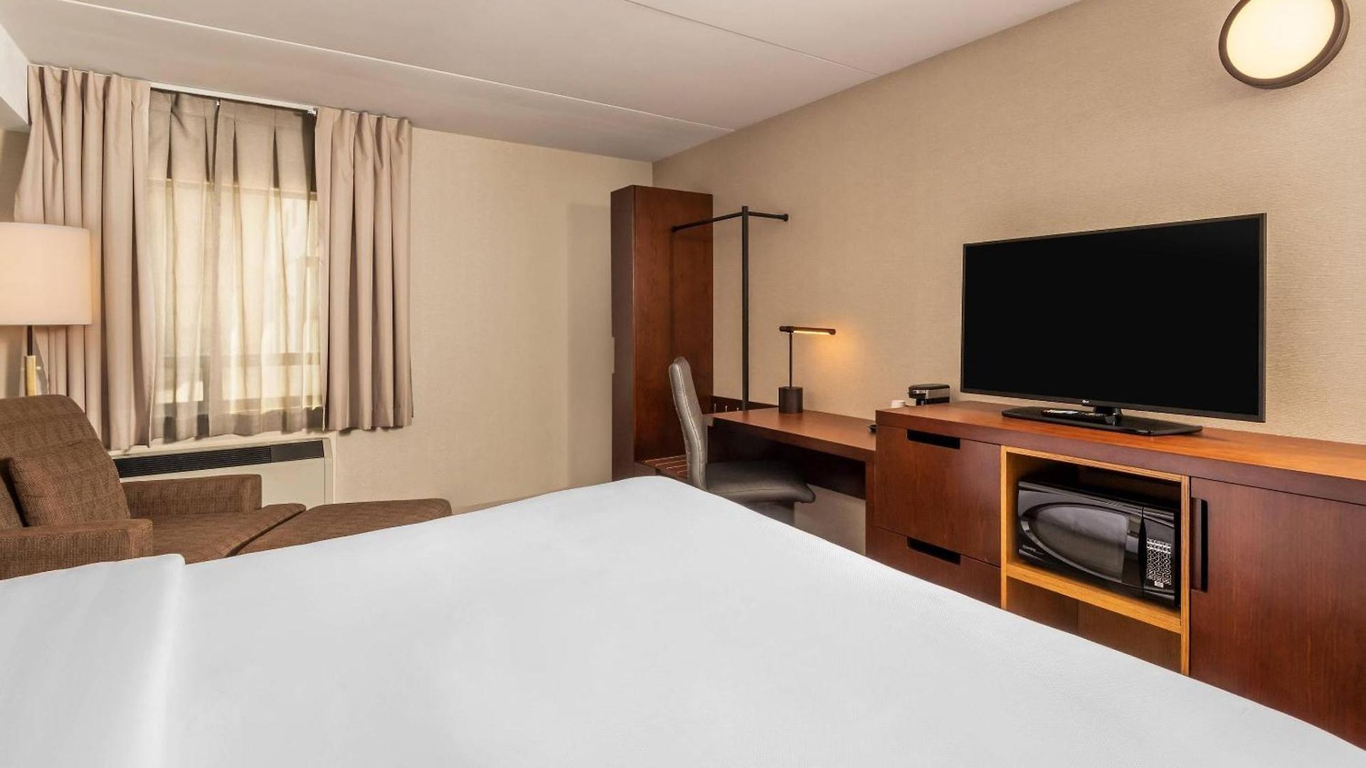 Inn Comfort Kanata West 4*