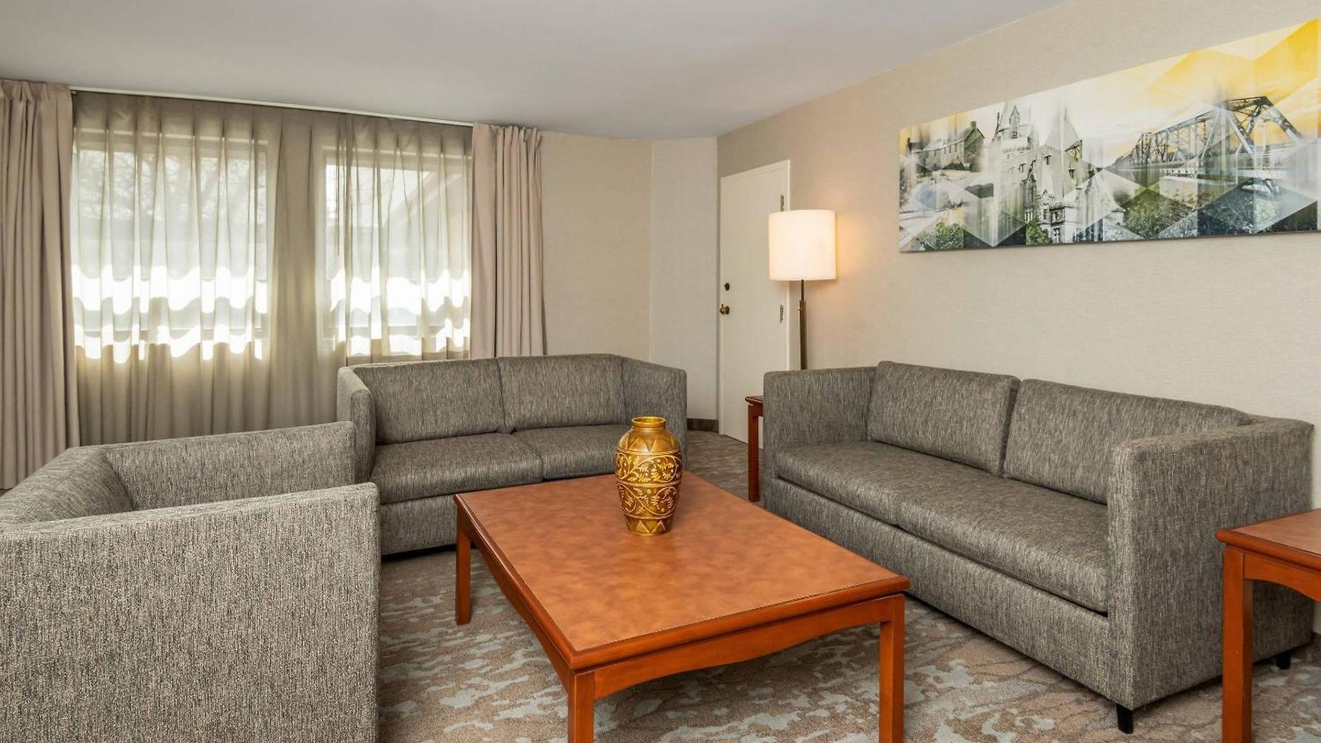 Inn Comfort Kanata West