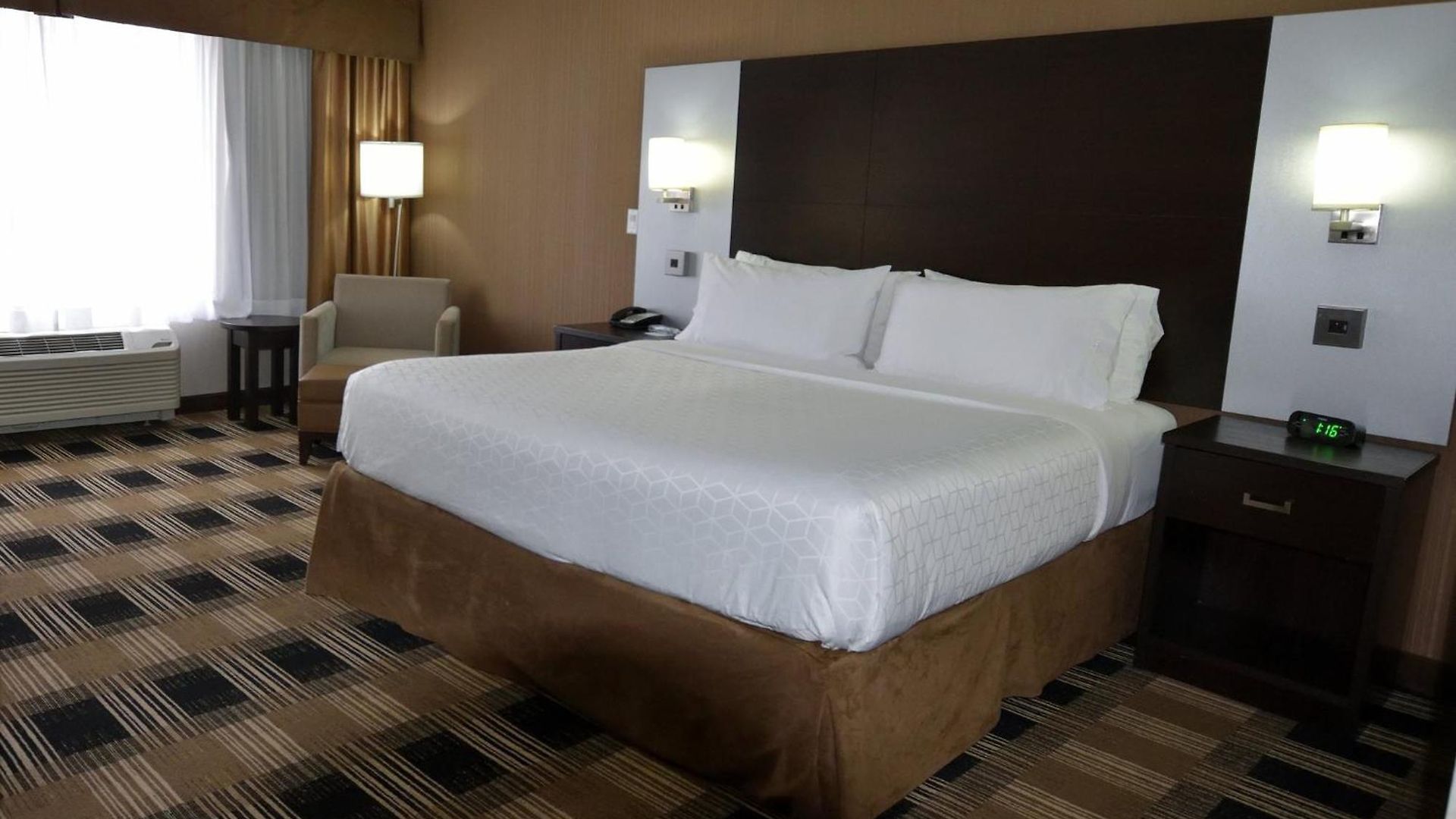 Express & East-orleans By Ihg