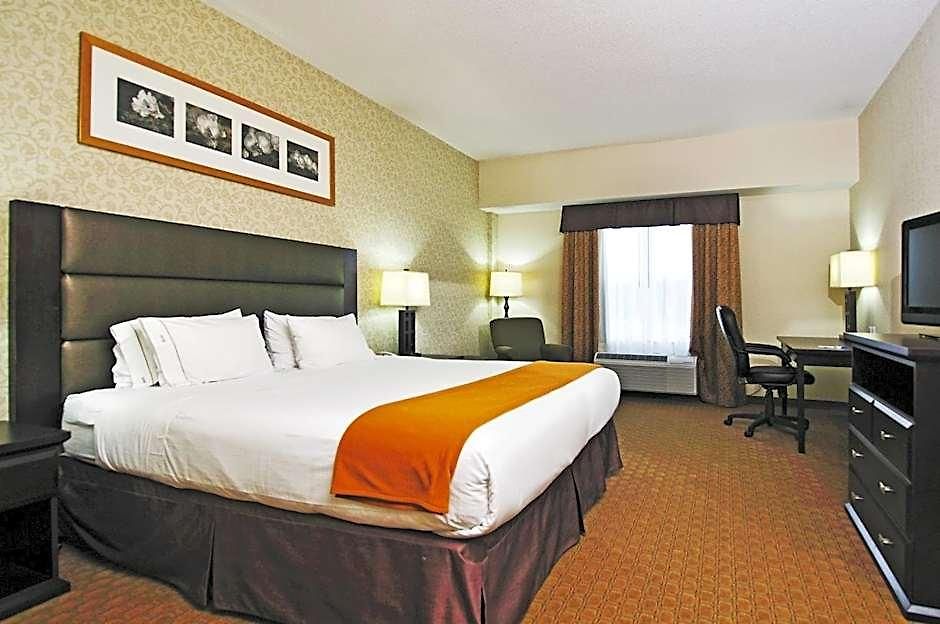 Express & Airport By Ihg Hotel Ottawa