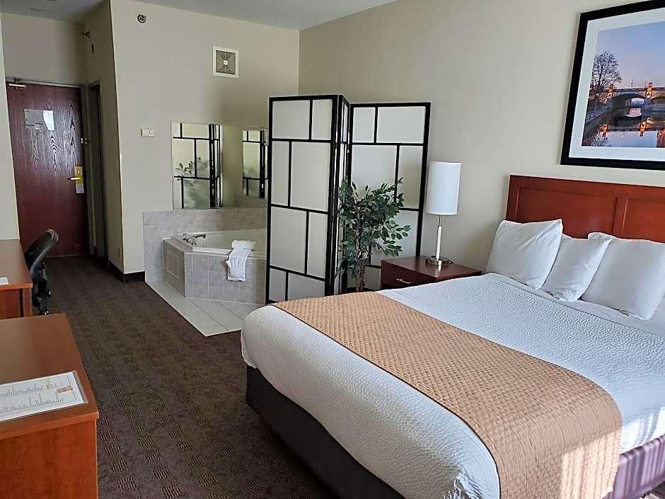 Days By Wyndham Airport Hotel 3*