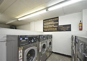 Ottawa Inn Hotel Hotel 2*
