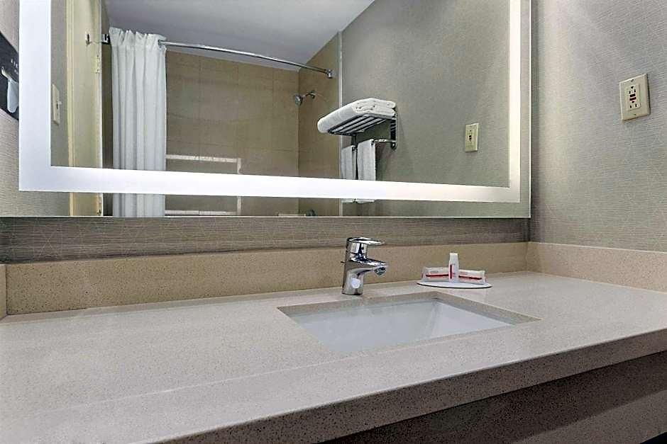 Days By Wyndham Hotel 3*