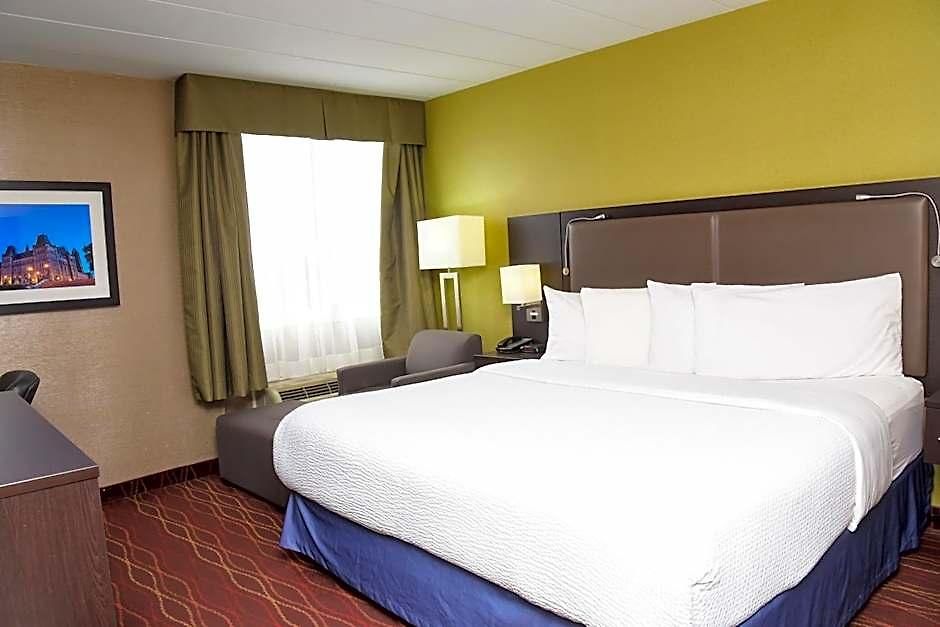 Days By Wyndham Hotel Ottawa